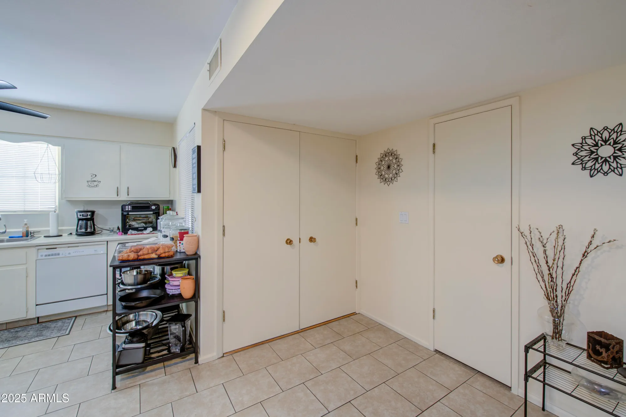 Property Slideshow image 6 of 39 | 10318 w corte del sol este, Sun City, AZ, 85351