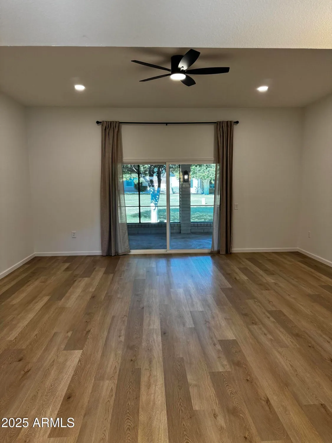 Property Slideshow image 13 of 45 | 10318 w manzanita dr, Sun City, AZ, 85373