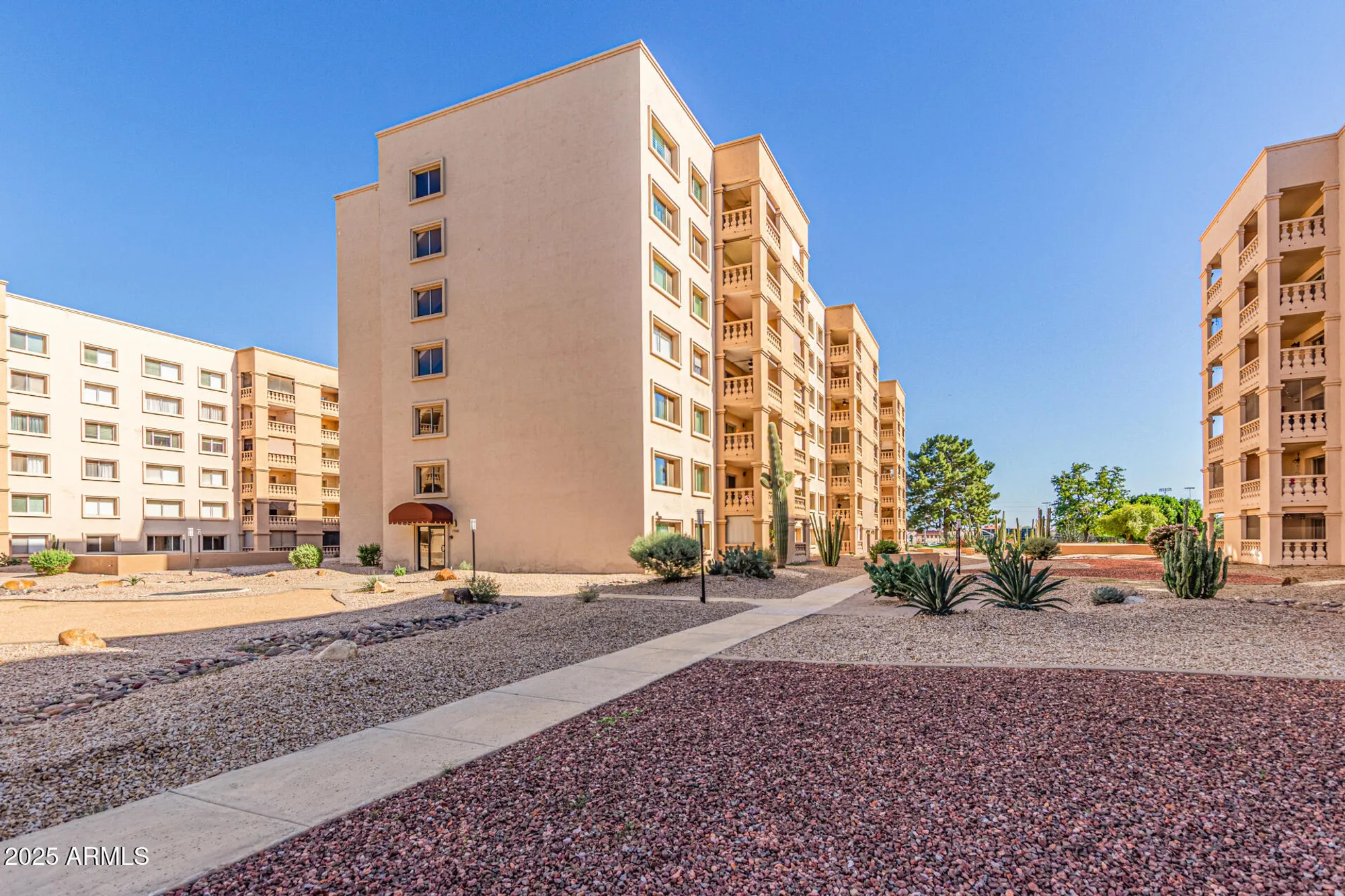 Property Slideshow image 1 of 35 | 7940 e camelback rd unit e 605, Scottsdale, AZ, 85251