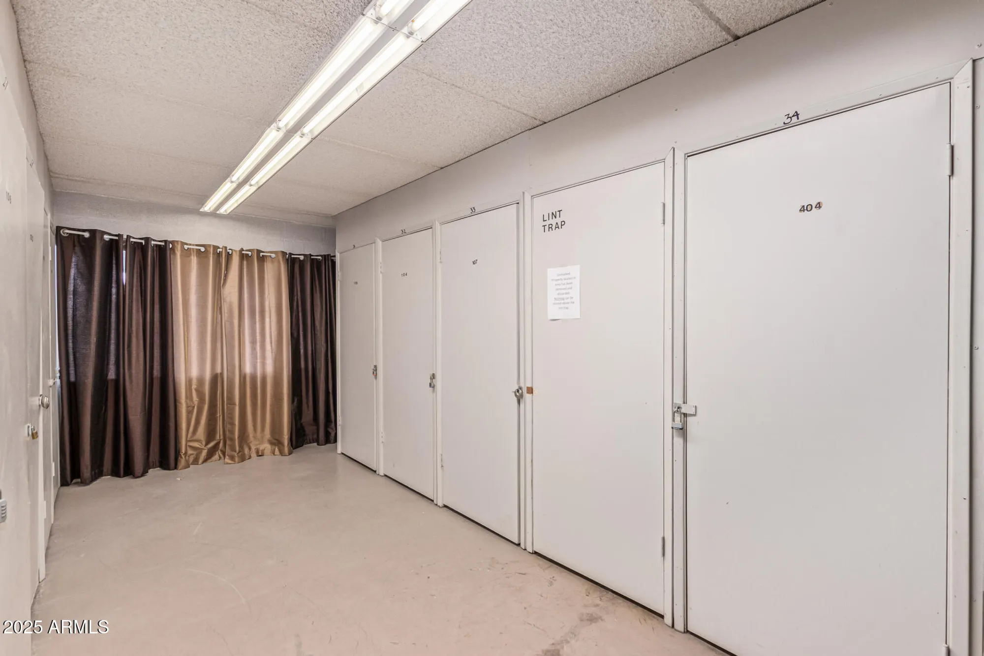 Property Slideshow image 4 of 35 | 7940 e camelback rd unit e 605, Scottsdale, AZ, 85251