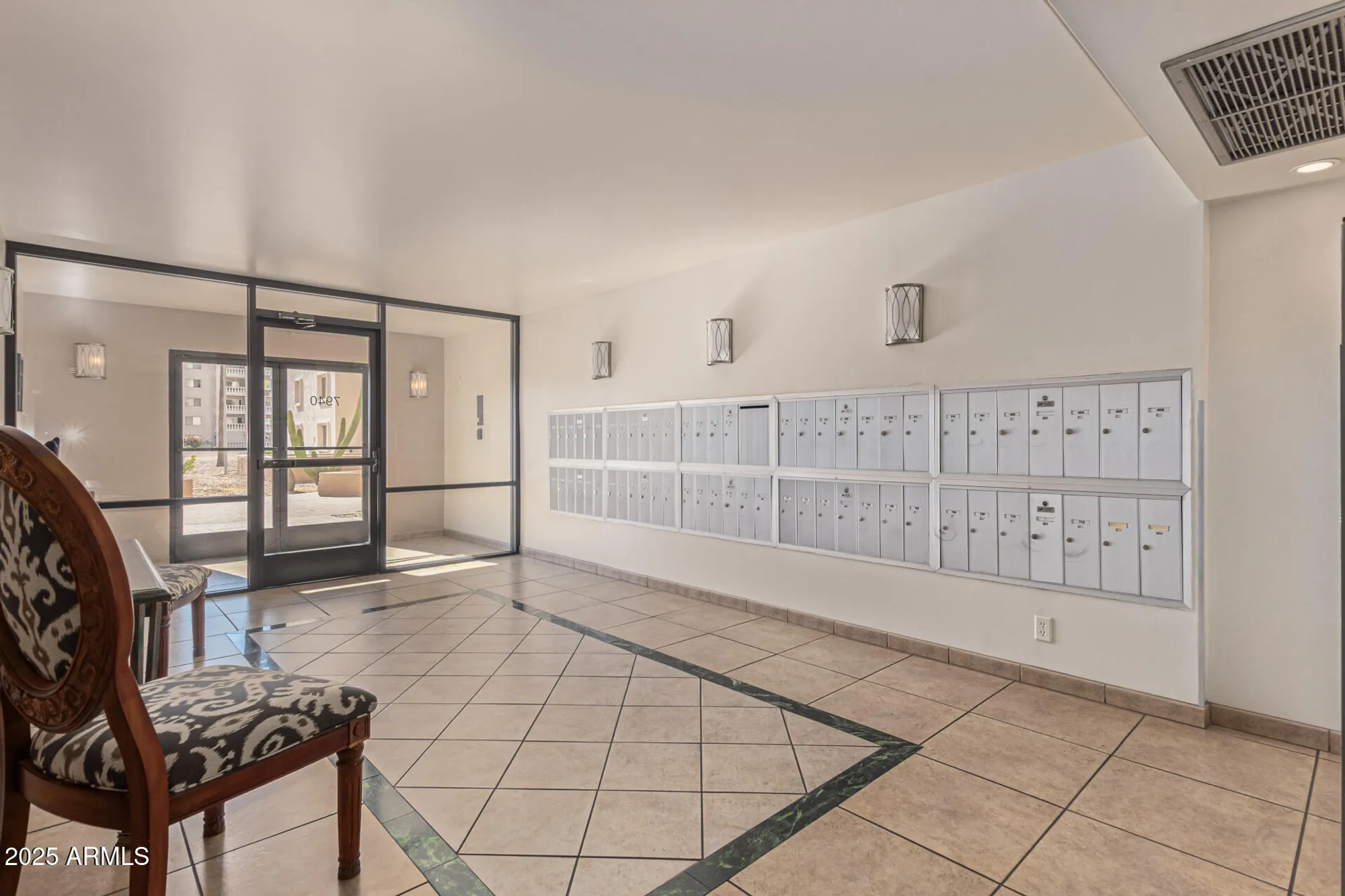 Property Slideshow image 5 of 35 | 7940 e camelback rd unit e 605, Scottsdale, AZ, 85251