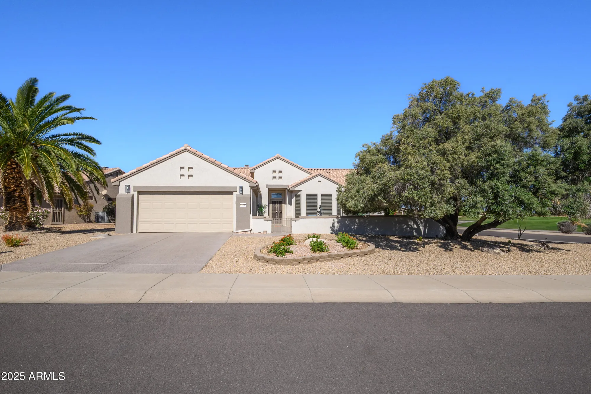 Property Slideshow image 11 of 57 | 15702 w linksview dr, Surprise, AZ, 85374