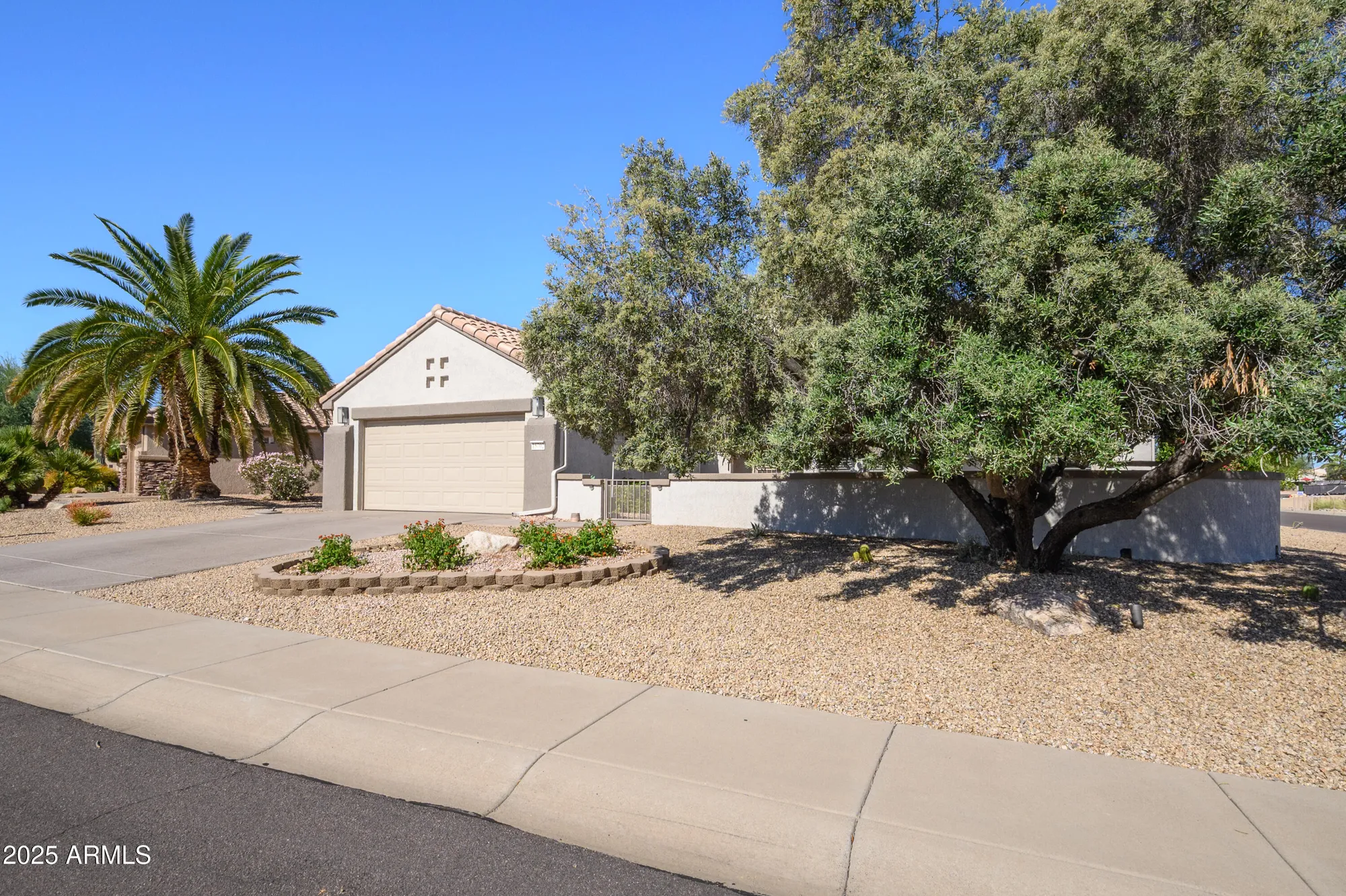 Property Slideshow image 12 of 57 | 15702 w linksview dr, Surprise, AZ, 85374