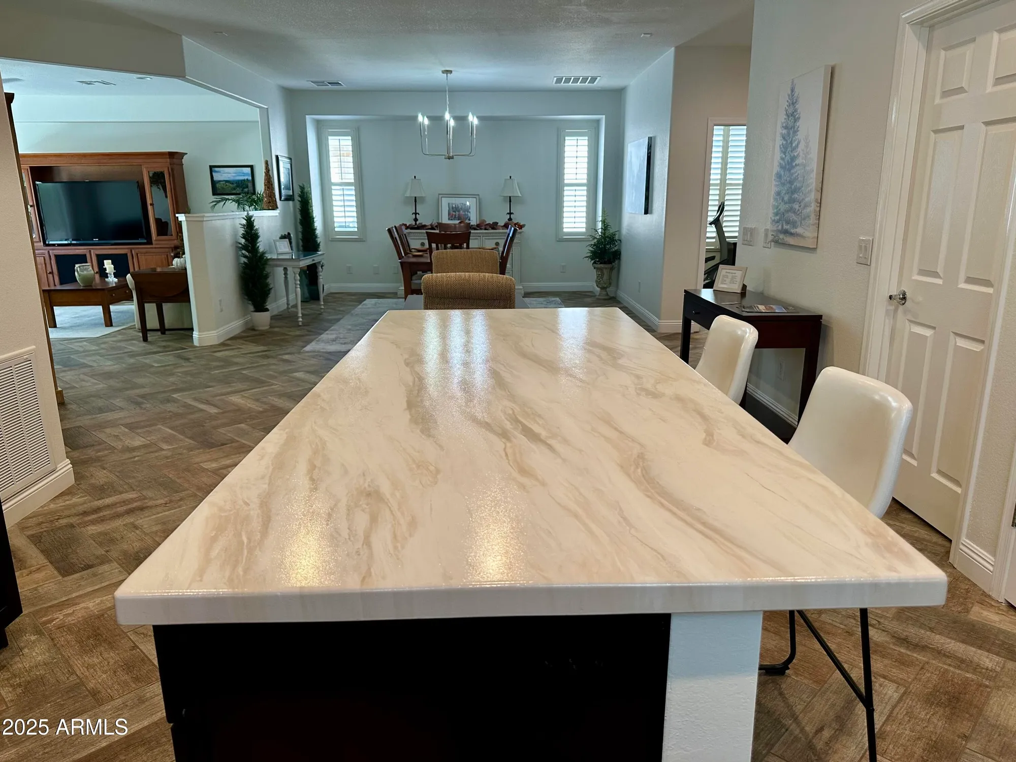 Property Slideshow image 7 of 38 | 4649 e sourwood dr, Gilbert, AZ, 85298