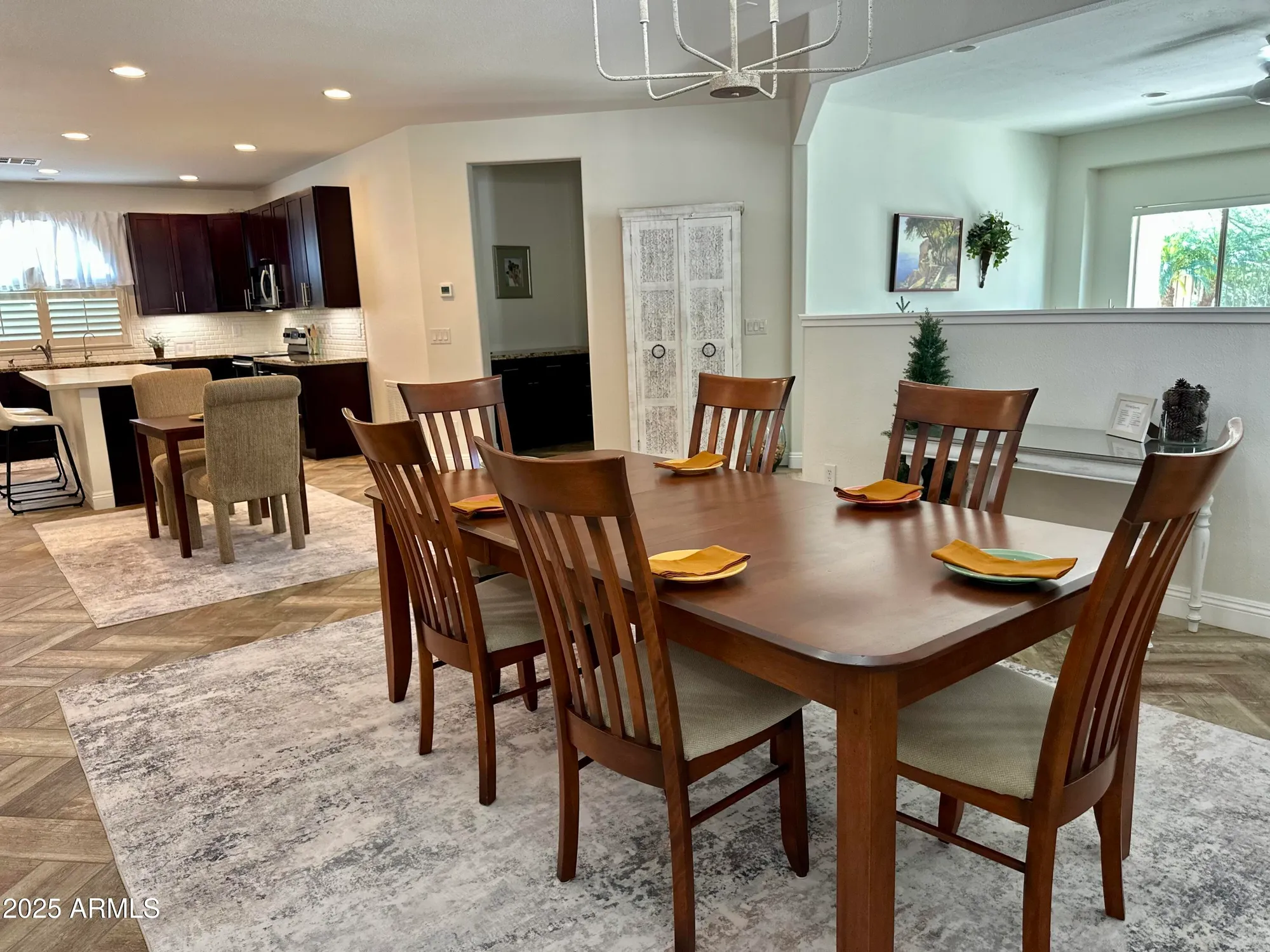 Property Slideshow image 10 of 38 | 4649 e sourwood dr, Gilbert, AZ, 85298