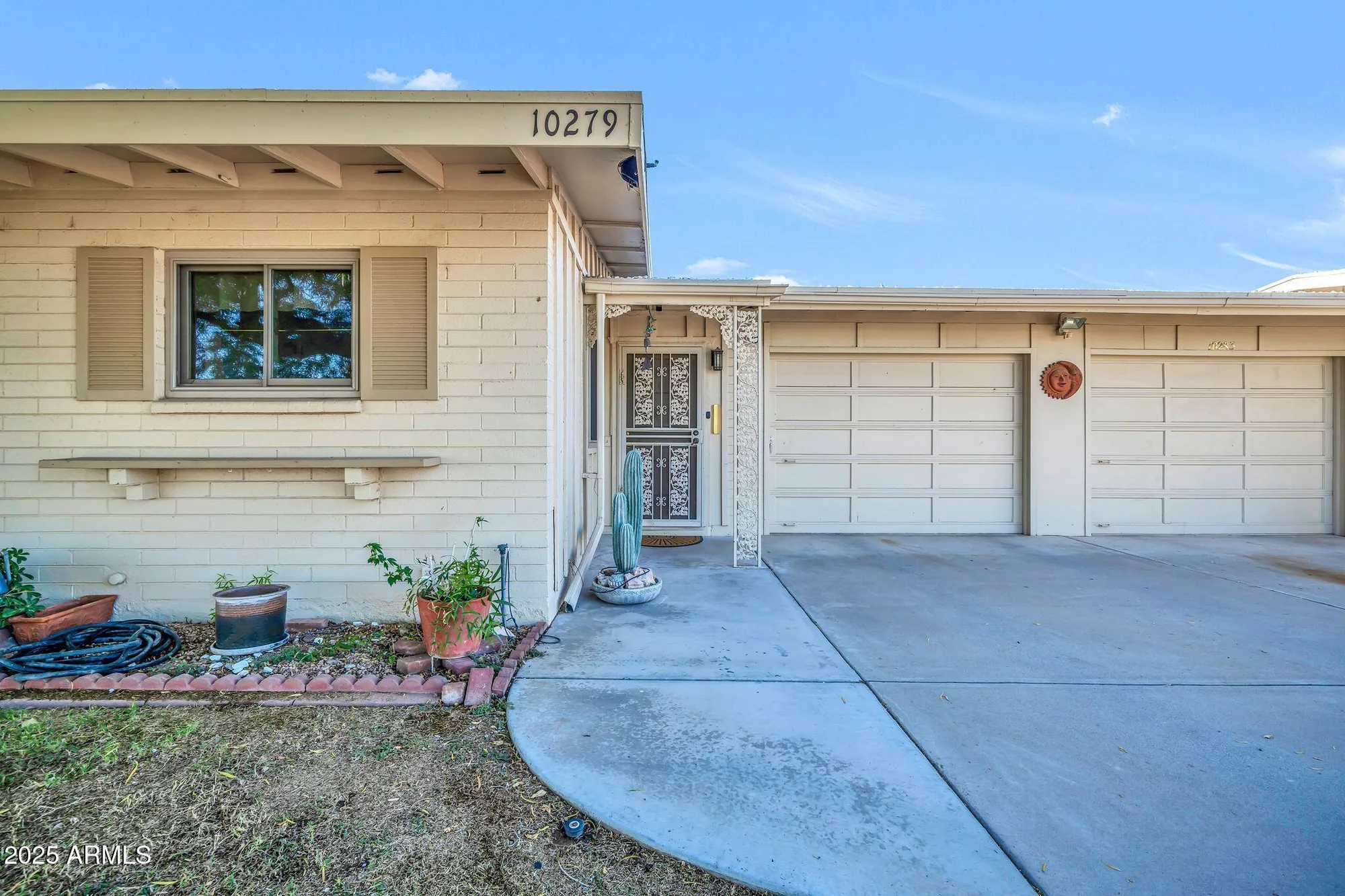 Property Slideshow image 2 of 29 | 10279 w snead cir, Sun City, AZ, 85351
