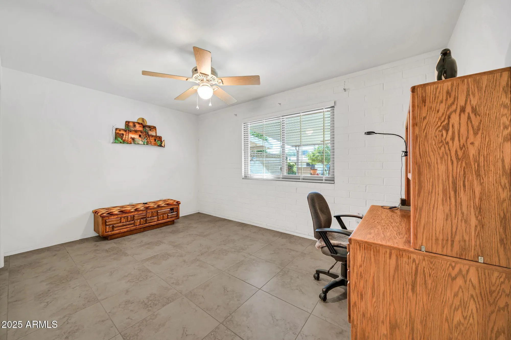 Property Slideshow image 15 of 29 | 10279 w snead cir, Sun City, AZ, 85351