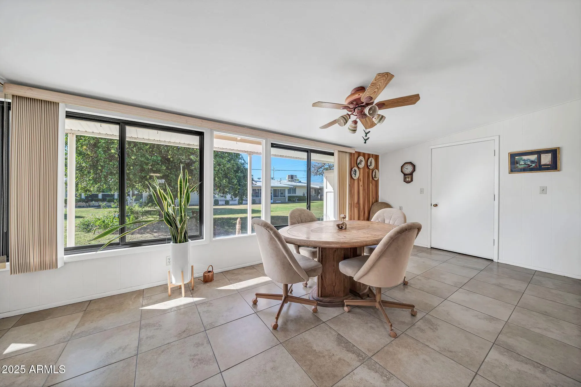 Property Slideshow image 7 of 29 | 10279 w snead cir, Sun City, AZ, 85351