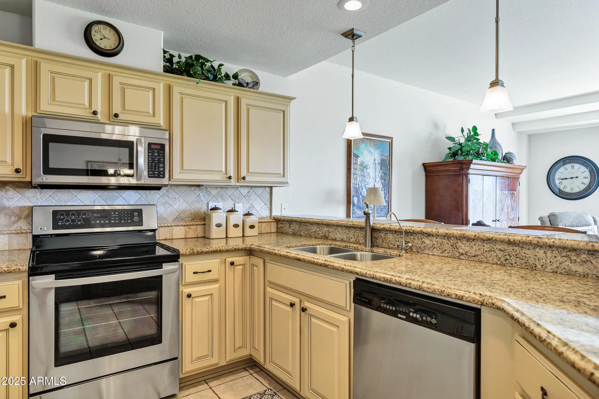 Property Slideshow image 17 of 64 | 11069 e kilarea ave 114, Mesa, AZ, 85209
