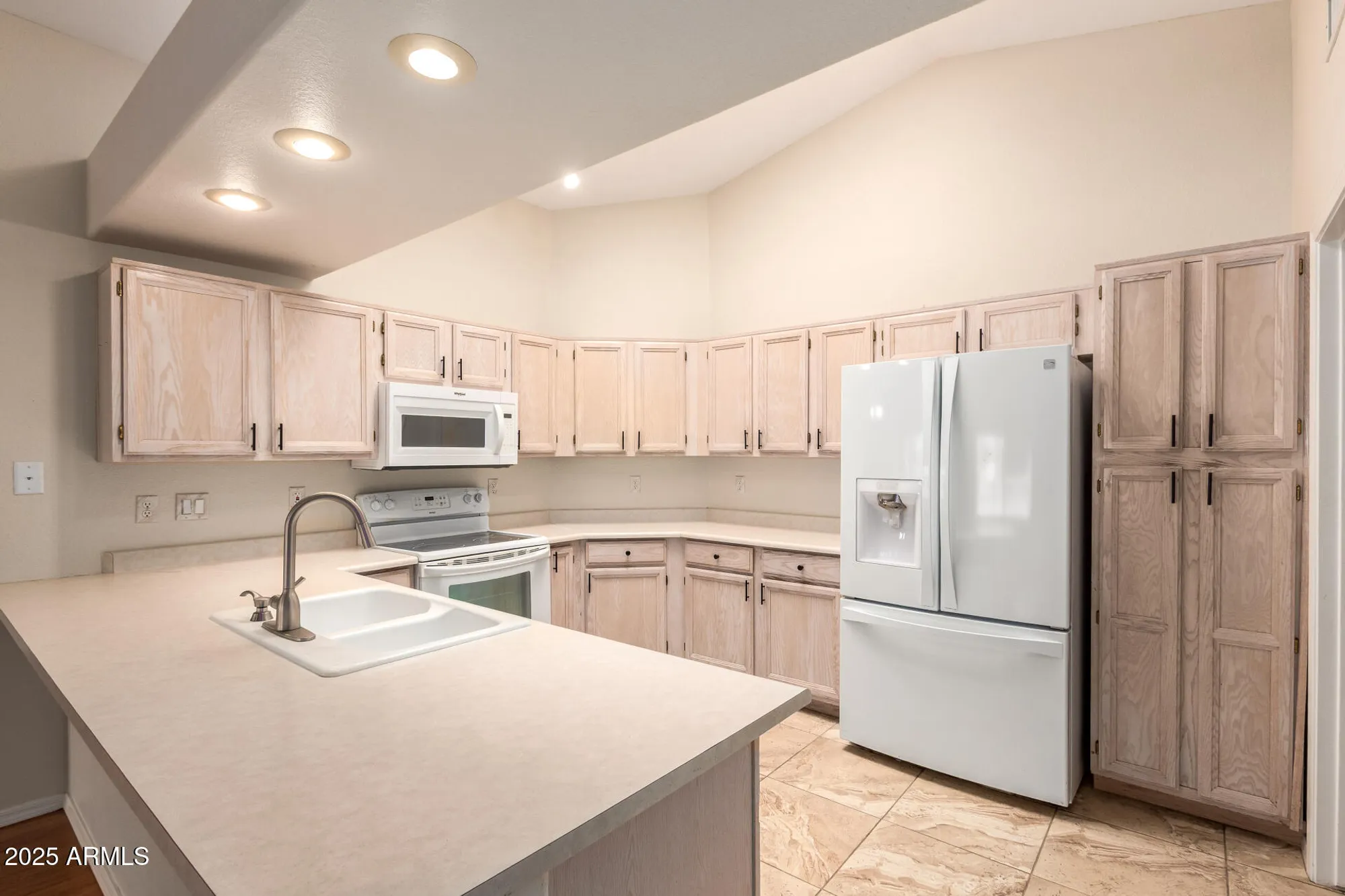 Property Slideshow image 5 of 20 | 14566 w zuni trl, Surprise, AZ, 85374
