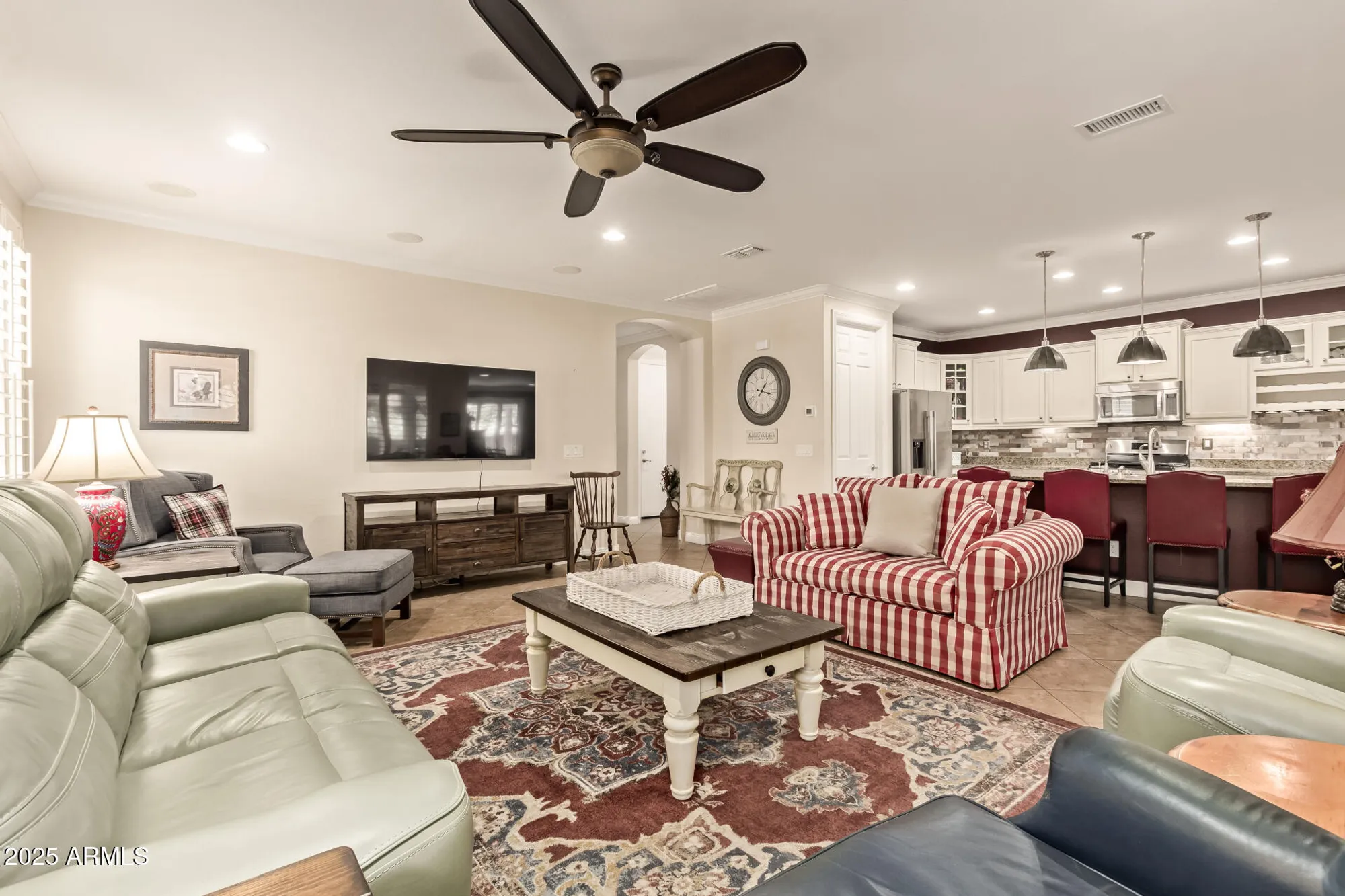 Property Slideshow image 9 of 33 | 7337 w silver spring way, Florence, AZ, 85132