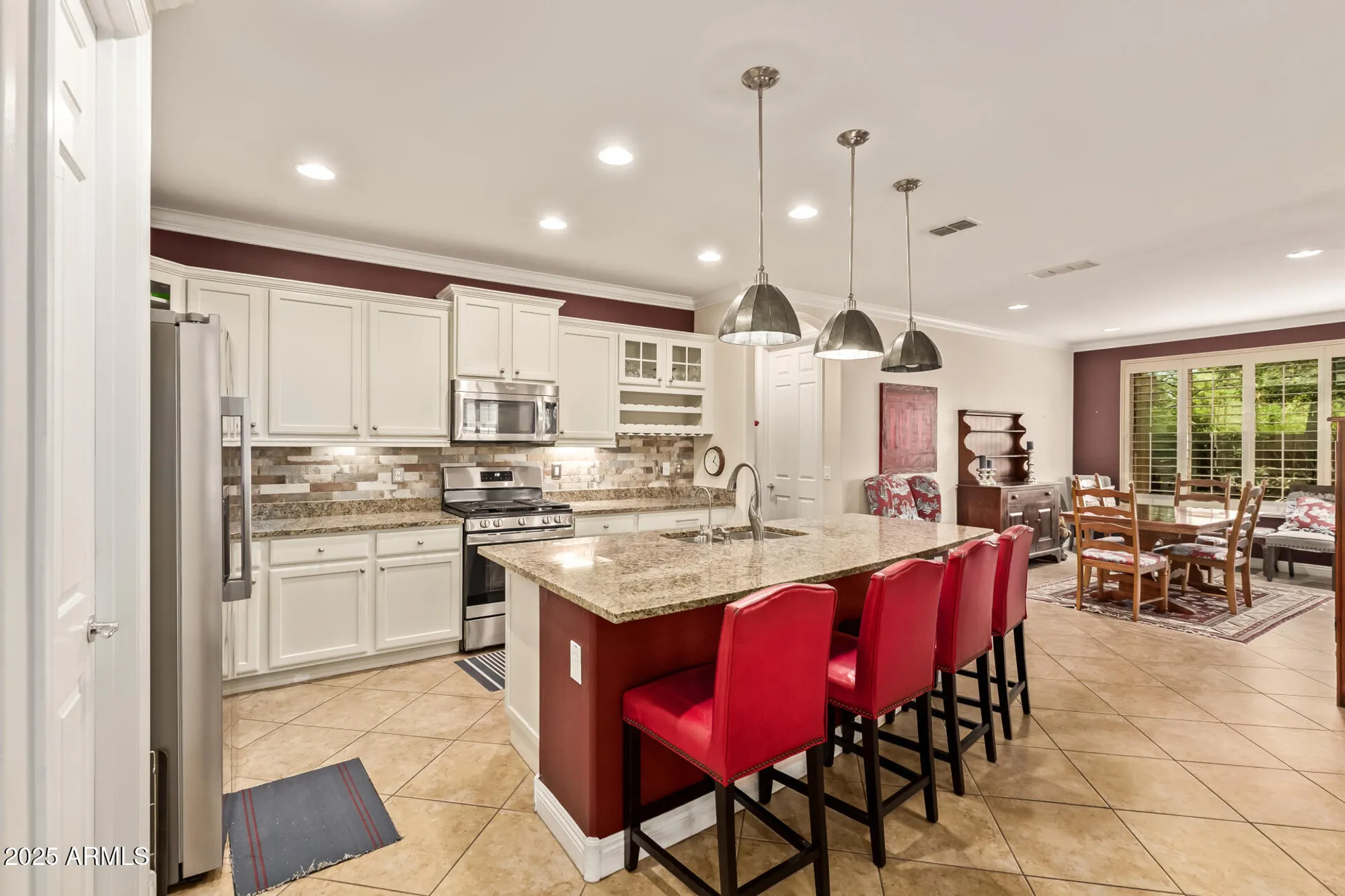 Property Slideshow image 13 of 33 | 7337 w silver spring way, Florence, AZ, 85132