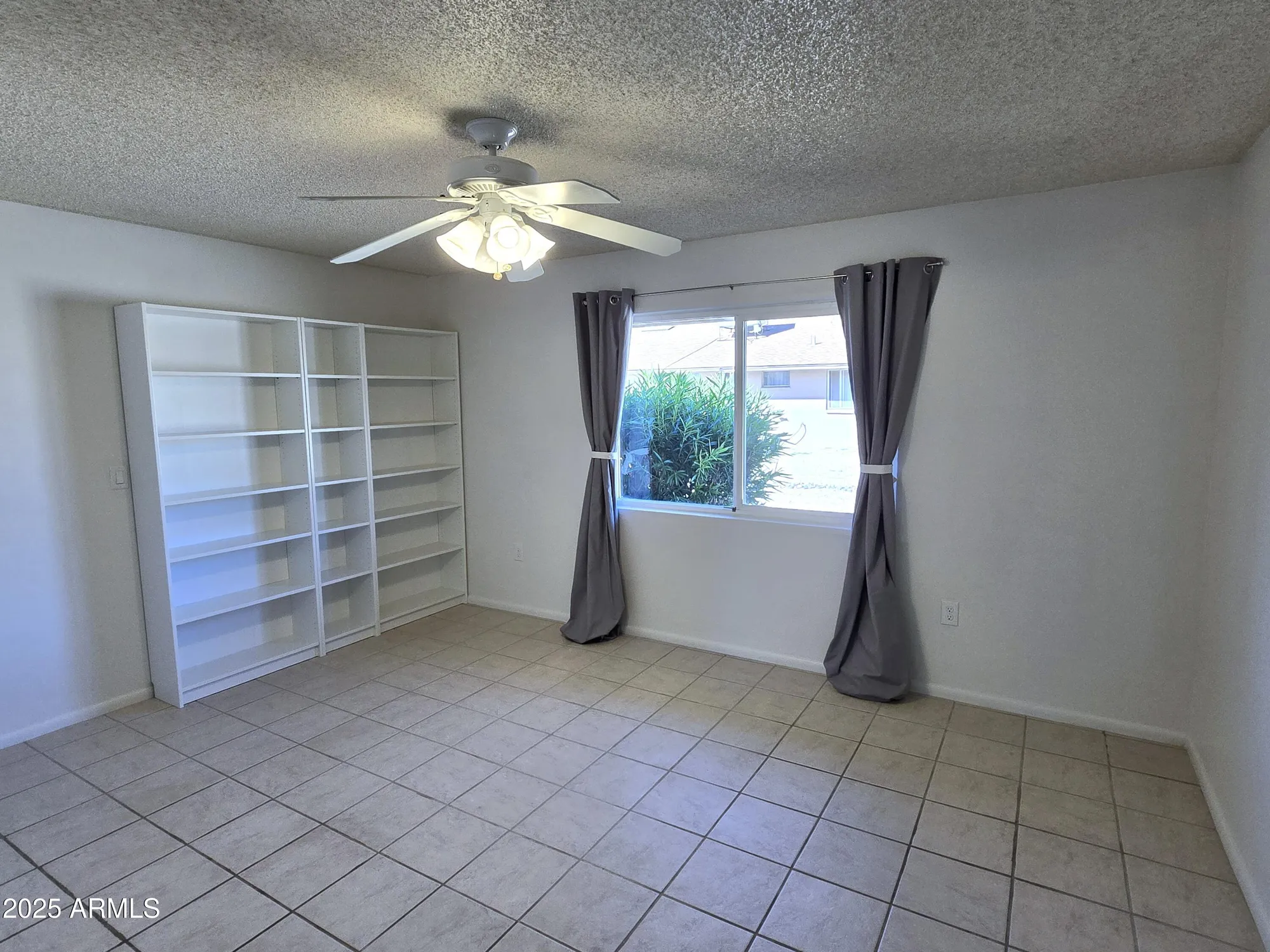 Property Slideshow image 32 of 67 | 10816 w venturi dr, Sun City, AZ, 85351