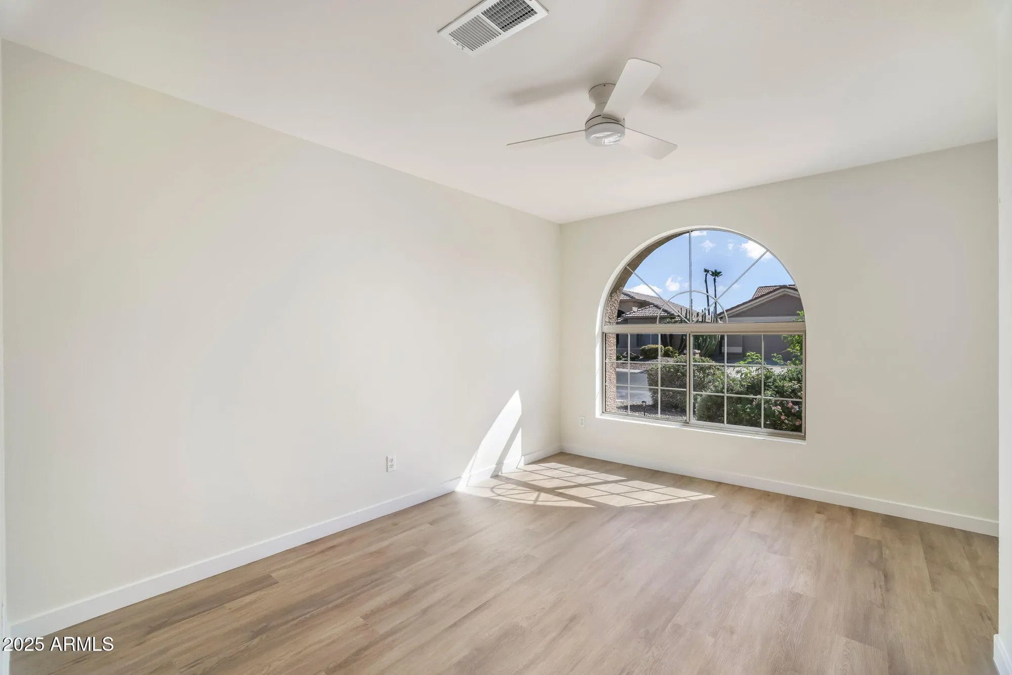 Property Slideshow image 22 of 50 | 15264 w mulberry dr, Goodyear, AZ, 85395