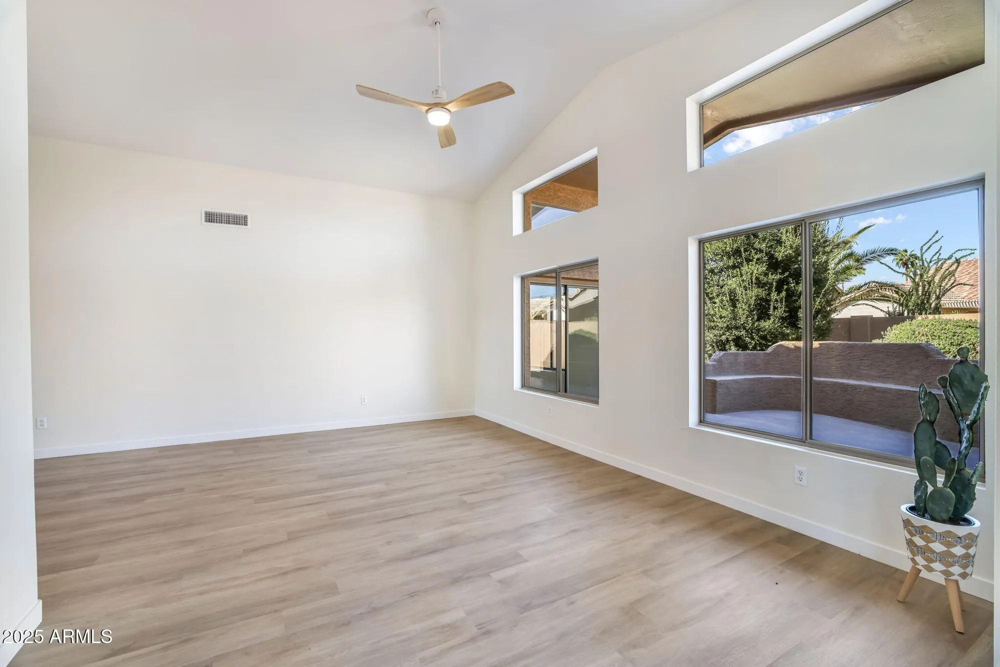 Property Slideshow image 12 of 50 | 15264 w mulberry dr, Goodyear, AZ, 85395