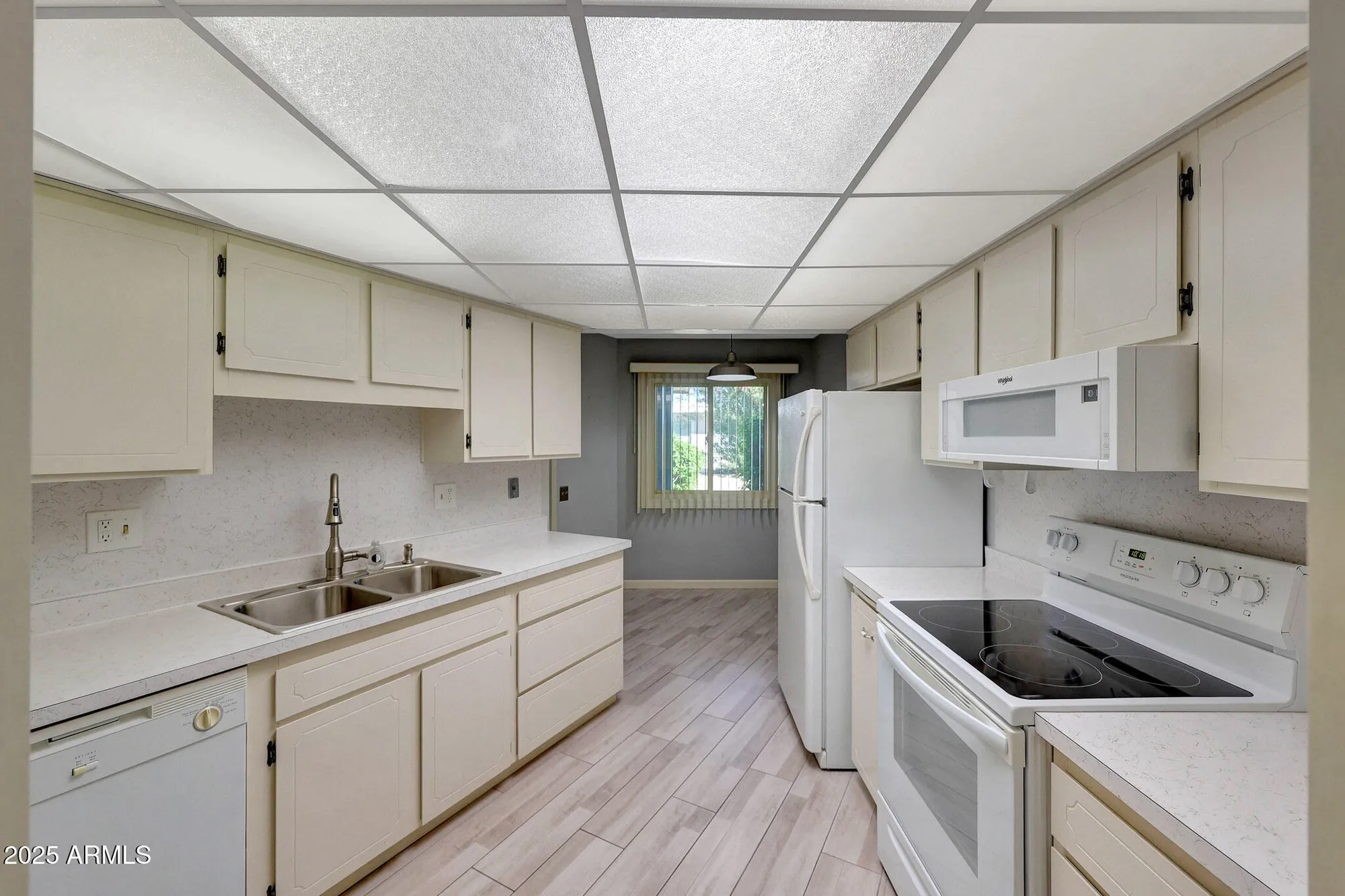 Property Slideshow image 9 of 29 | 13812 n 108th dr, Sun City, AZ, 85351