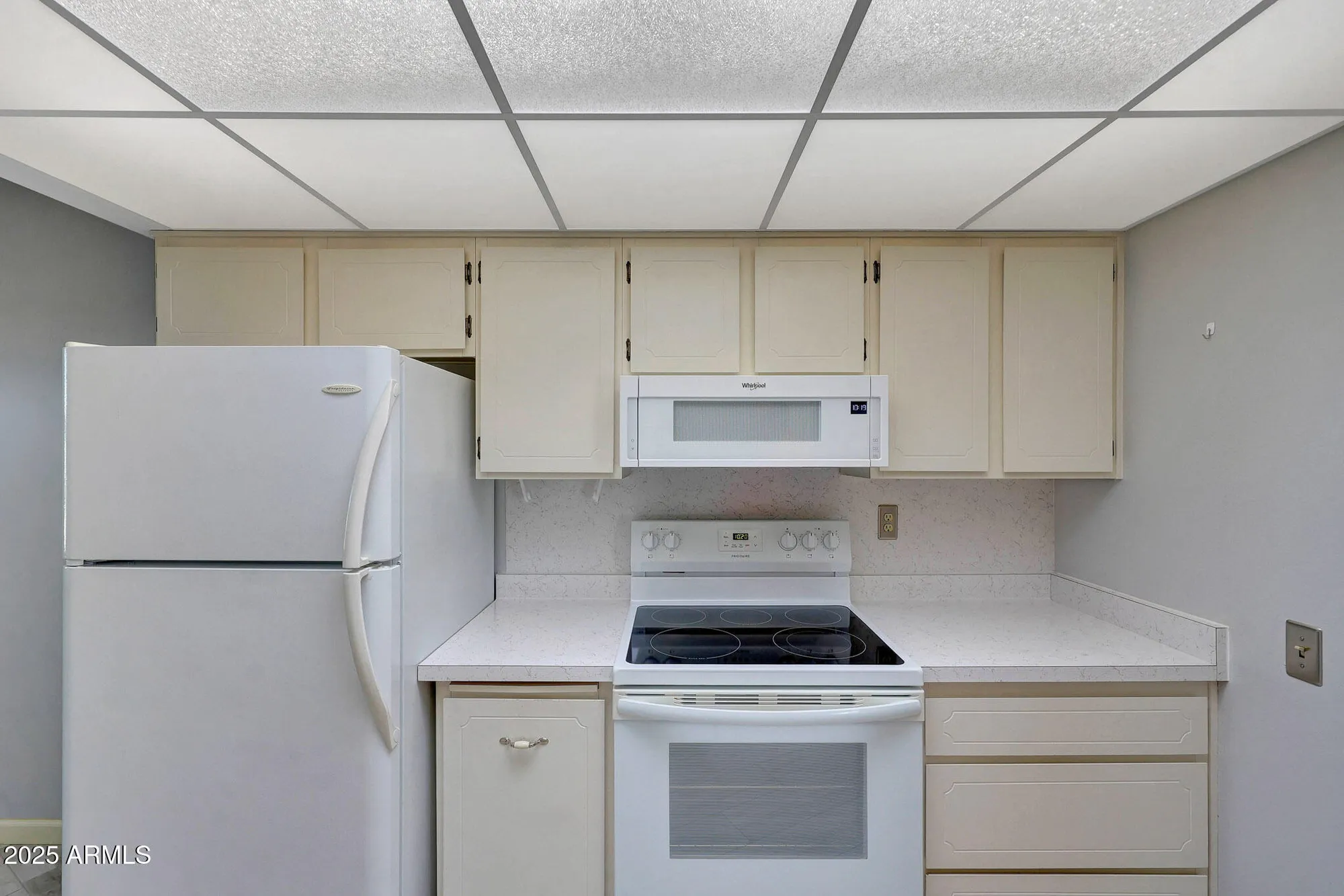 Property Slideshow image 12 of 29 | 13812 n 108th dr, Sun City, AZ, 85351