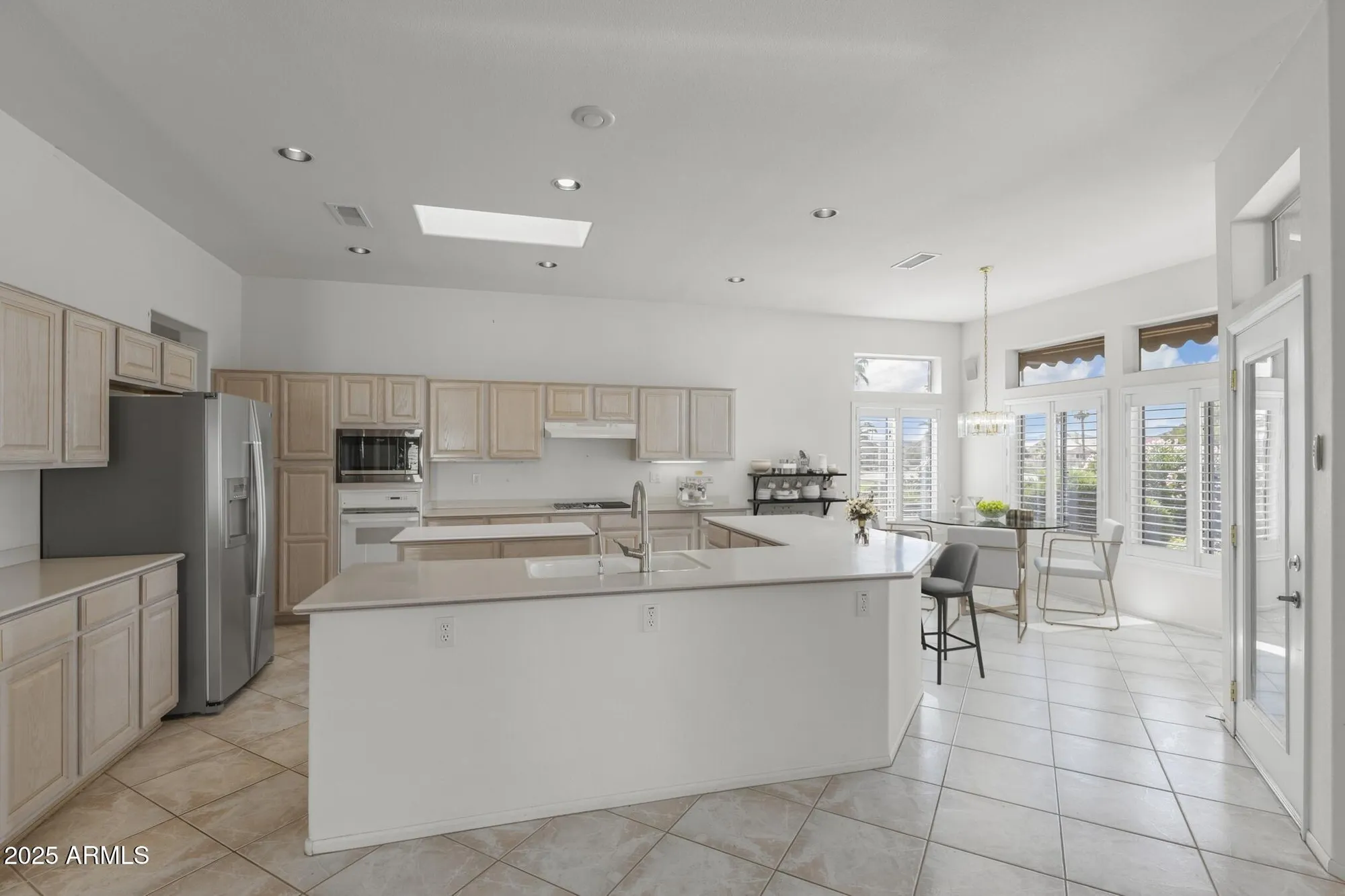 Property Slideshow image 12 of 40 | 21914 n acapulco dr, Sun City West, AZ, 85375