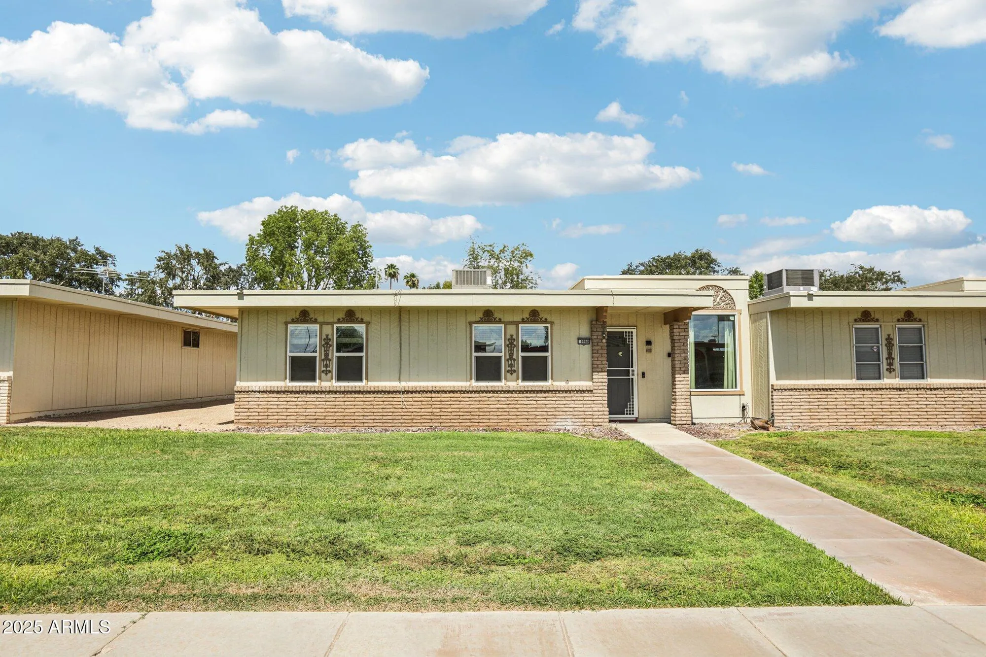 Property Slideshow image 2 of 30 | 9960 w forrester dr, Sun City, AZ, 85351