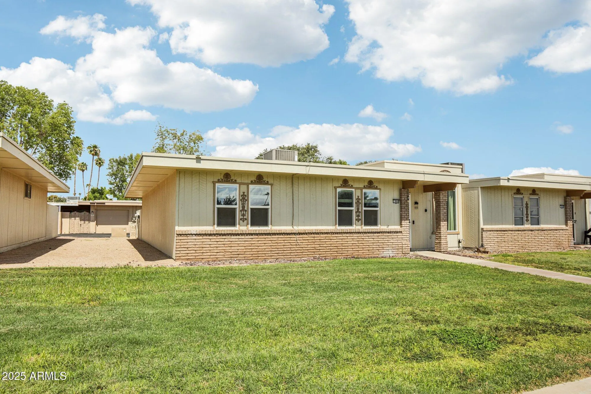 Property Slideshow image 4 of 30 | 9960 w forrester dr, Sun City, AZ, 85351