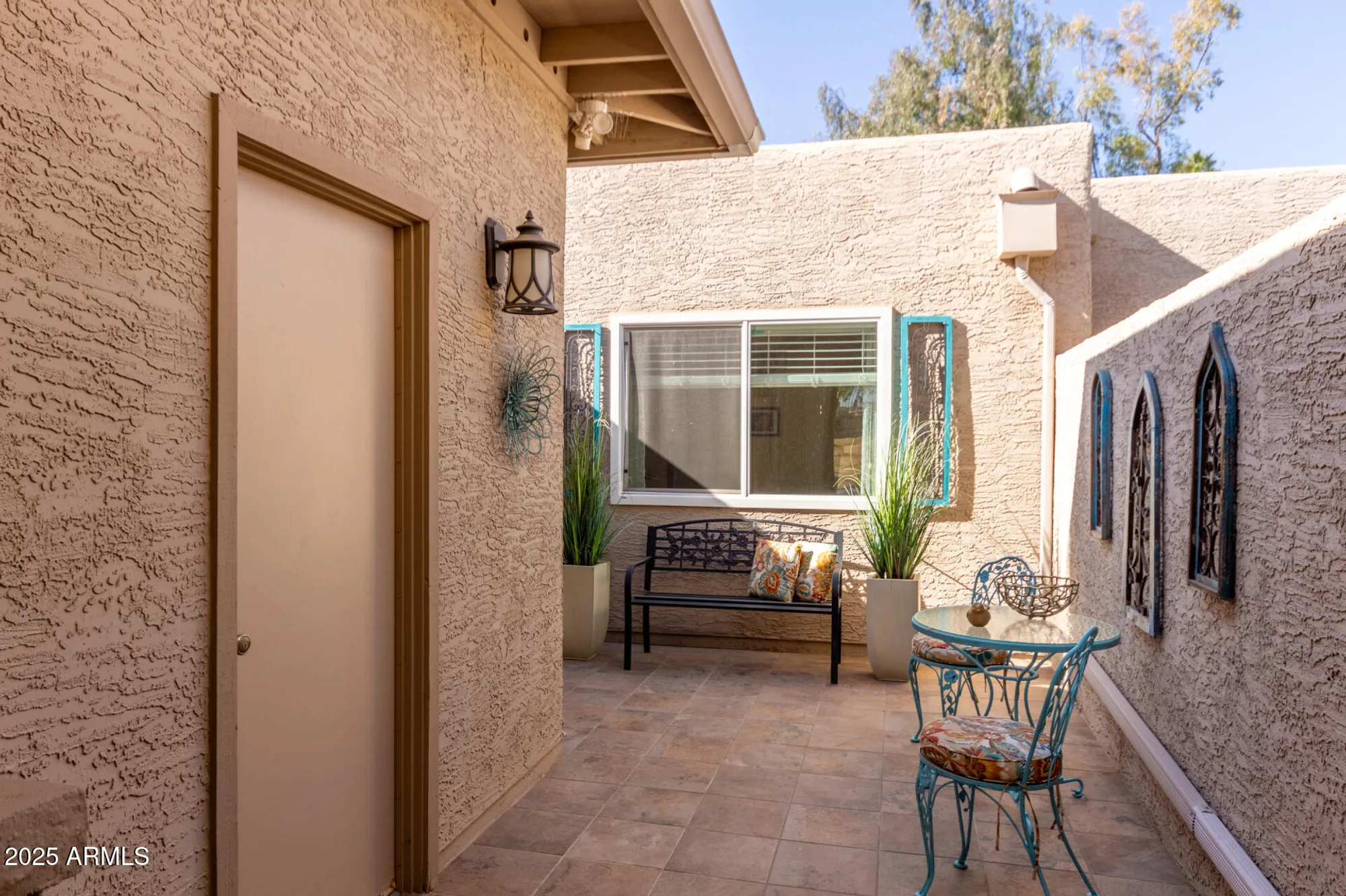 Property Slideshow image 5 of 40 | 25244 s saddletree dr, Sun Lakes, AZ, 85248