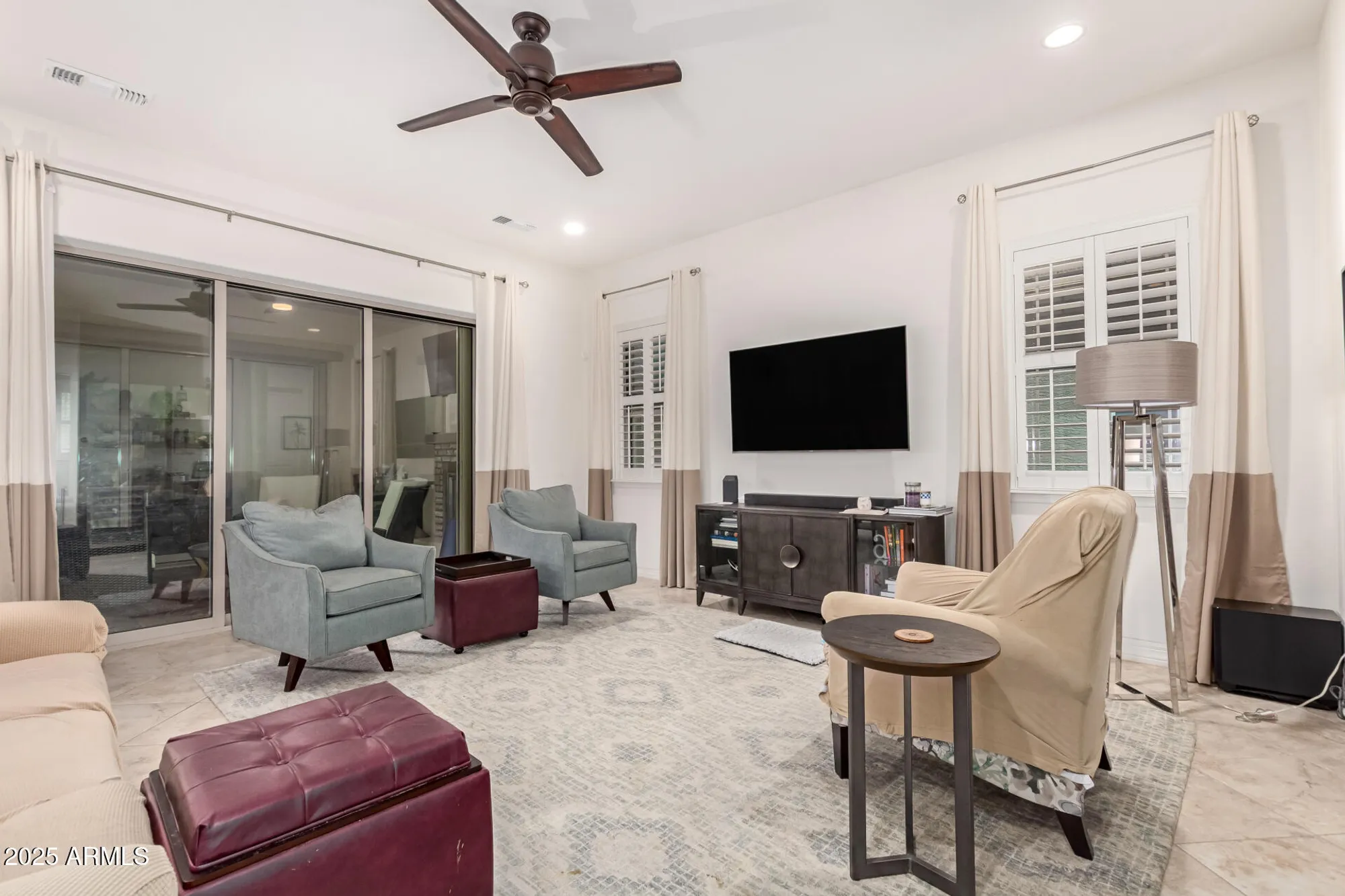 Property Slideshow image 11 of 32 | 20970 w mariposa st, Buckeye, AZ, 85396