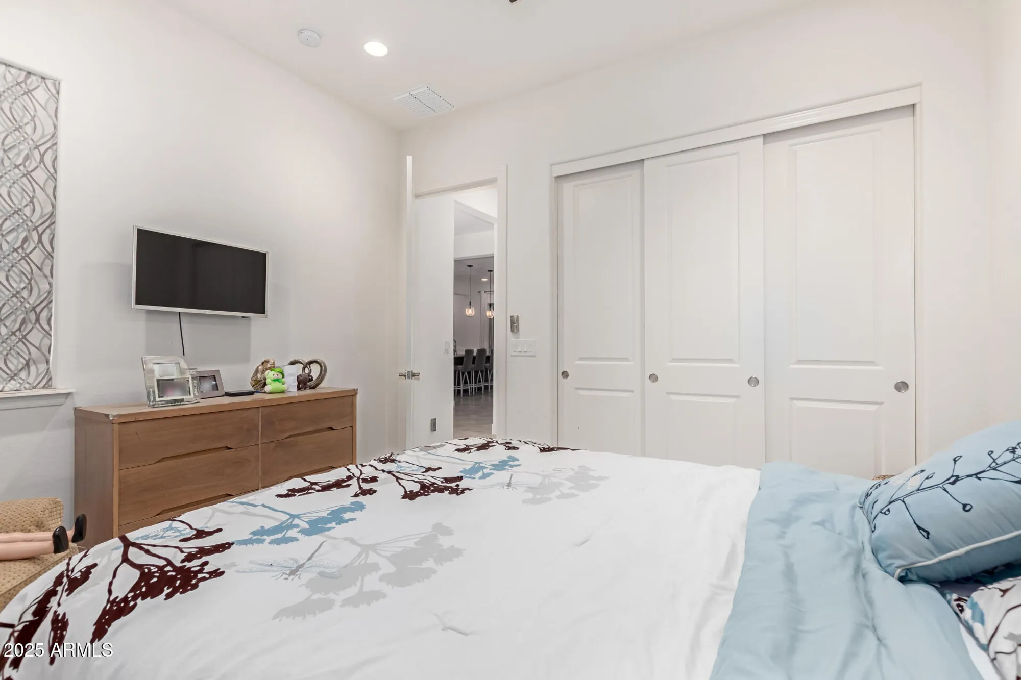 Property Slideshow image 17 of 32 | 20970 w mariposa st, Buckeye, AZ, 85396