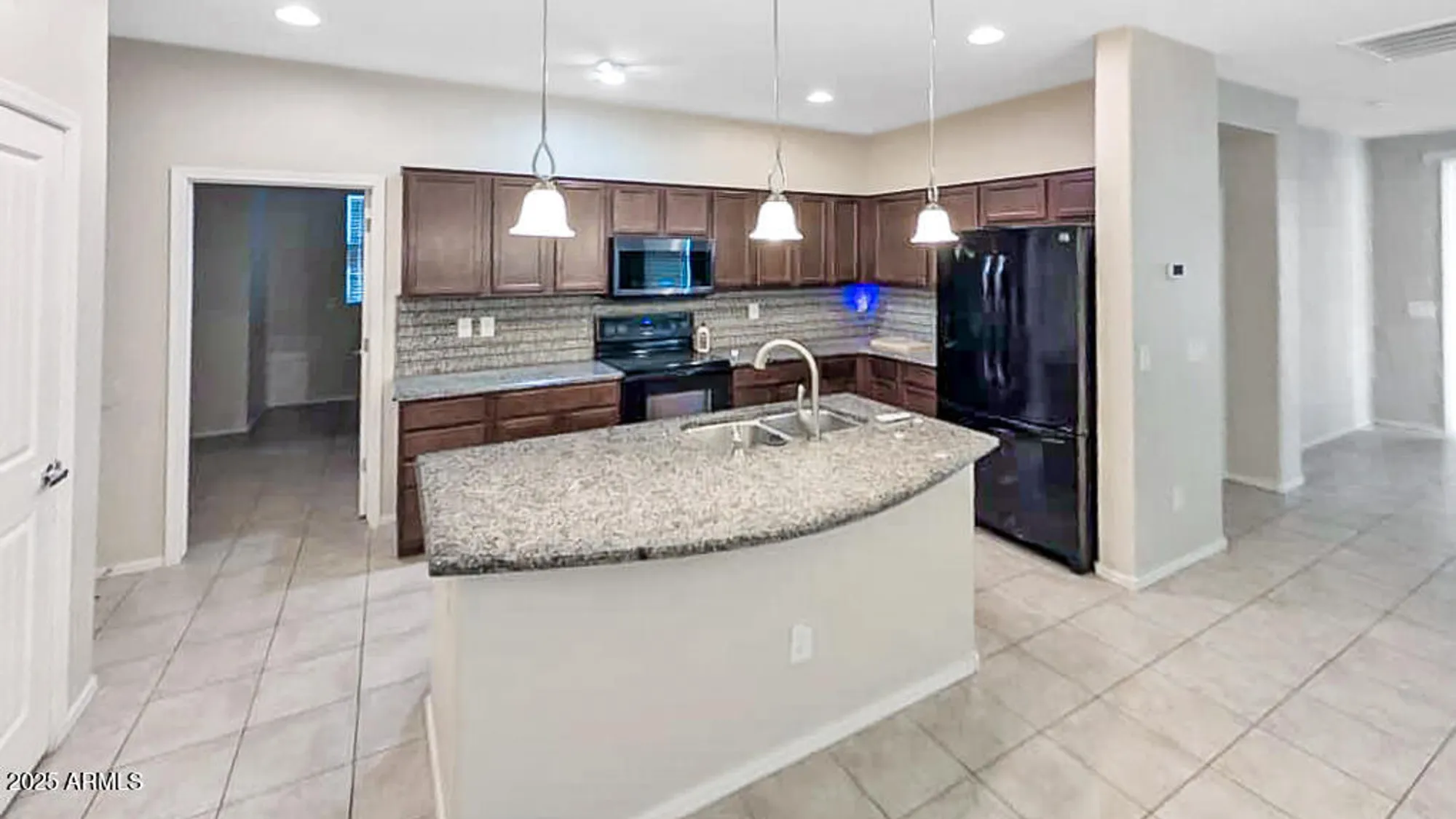 Property Slideshow image 4 of 13 | 22590 w moonlight path, Buckeye, AZ, 85326