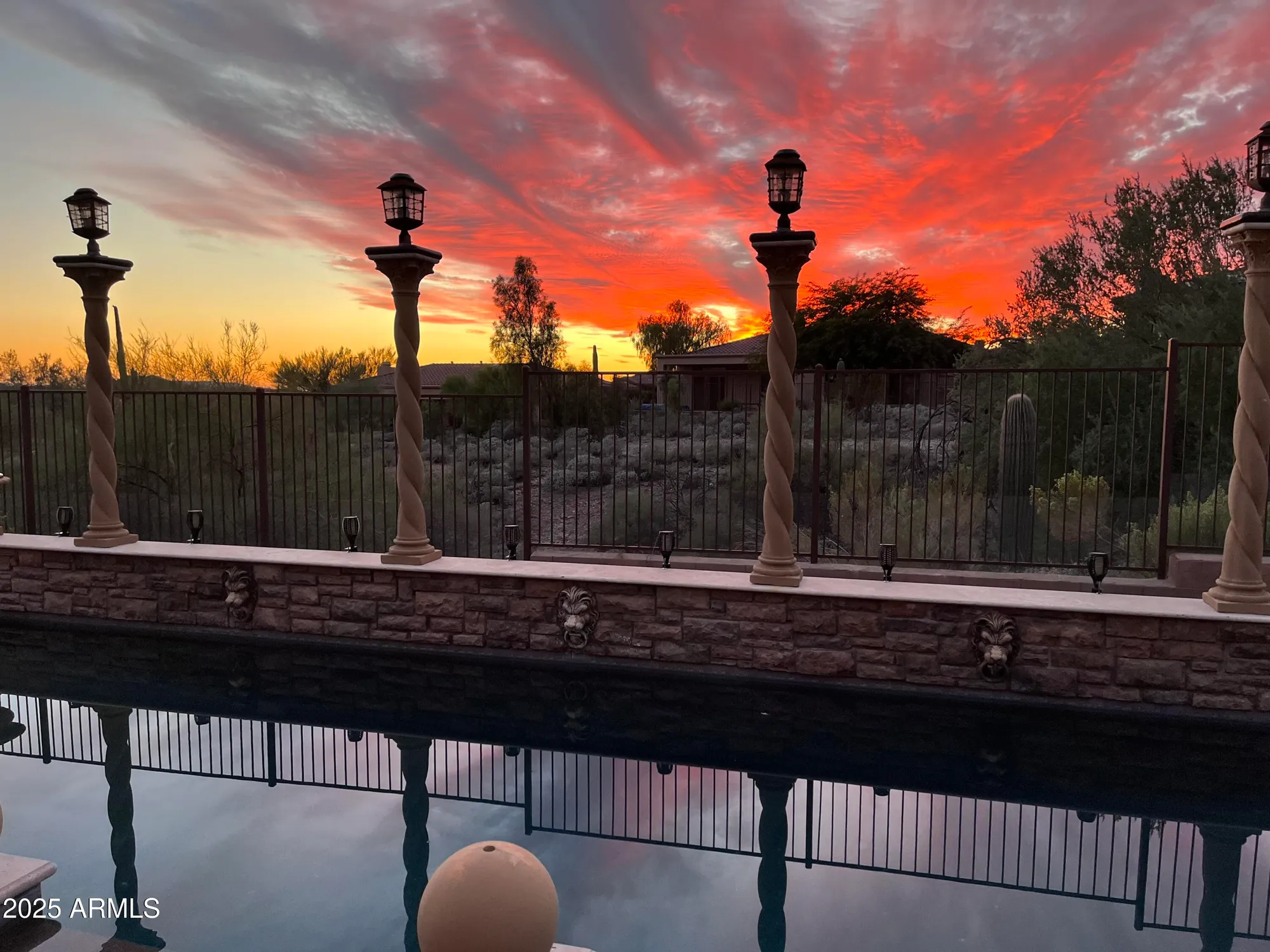 Property Slideshow image 4 of 108 | 41925 n back creek ct, Anthem, AZ, 85086