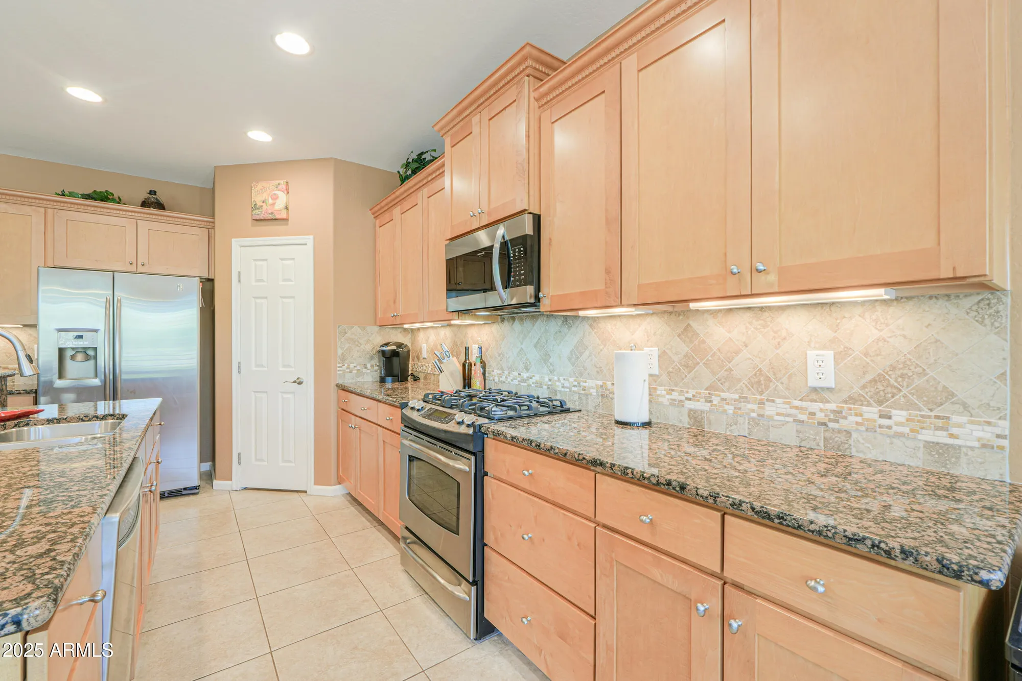 Property Slideshow image 9 of 46 | 5233 n gila trail dr, Eloy, AZ, 85131