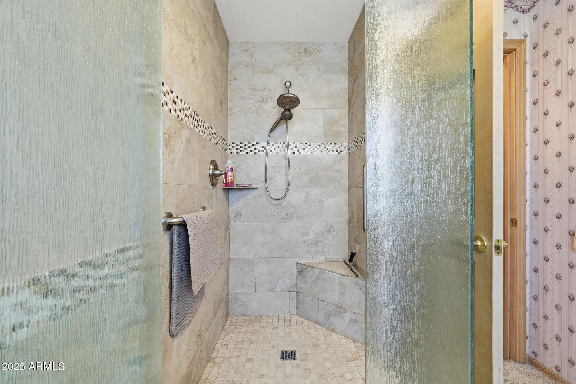 Property Slideshow image 35 of 46 | 8041 e lakeview ave, Mesa, AZ, 85209