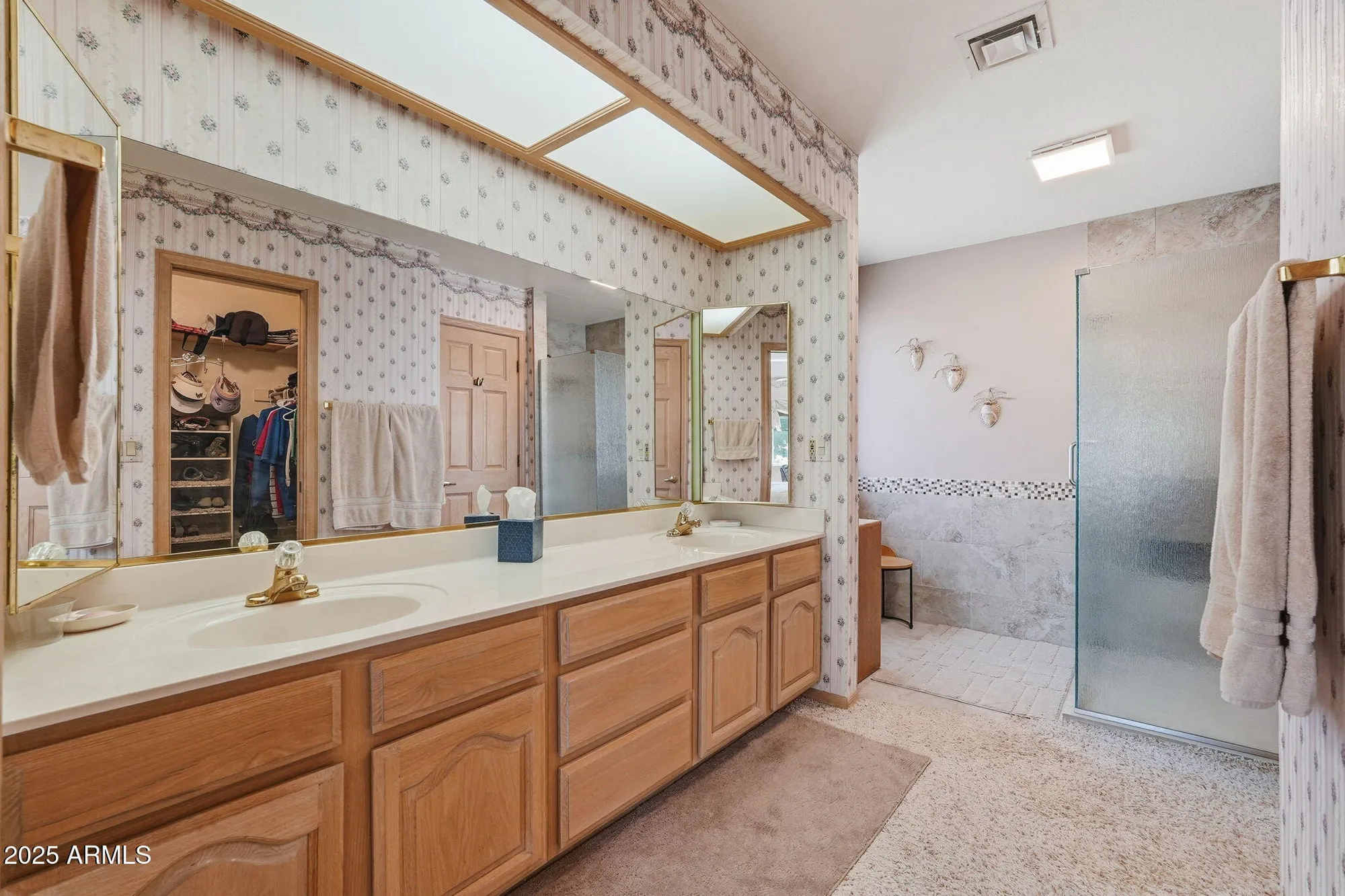 Property Slideshow image 33 of 46 | 8041 e lakeview ave, Mesa, AZ, 85209