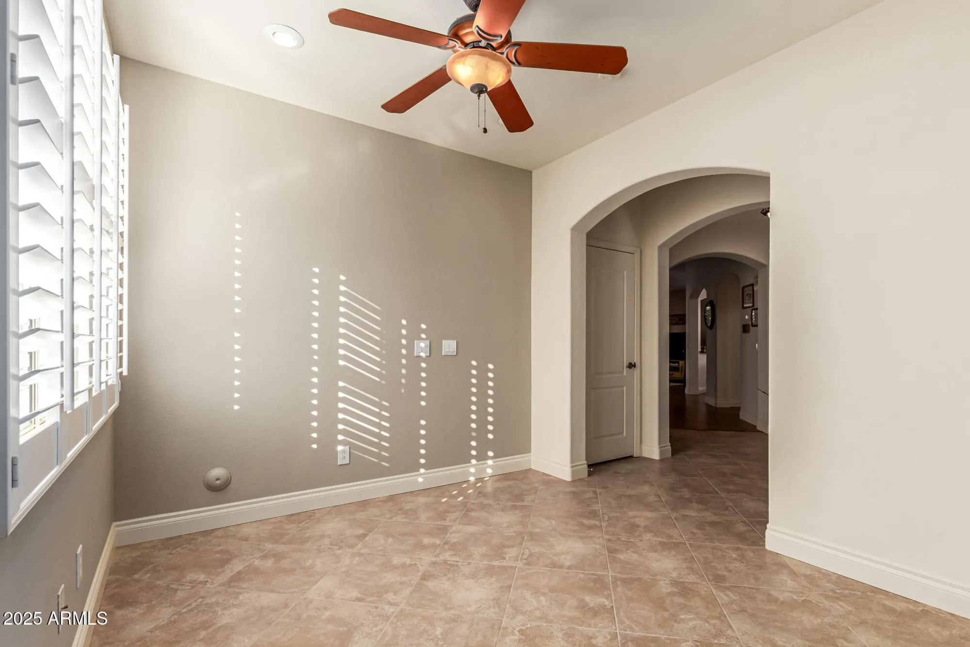 Property Slideshow image 9 of 39 | 18359 n linkletter ln, Surprise, AZ, 85374