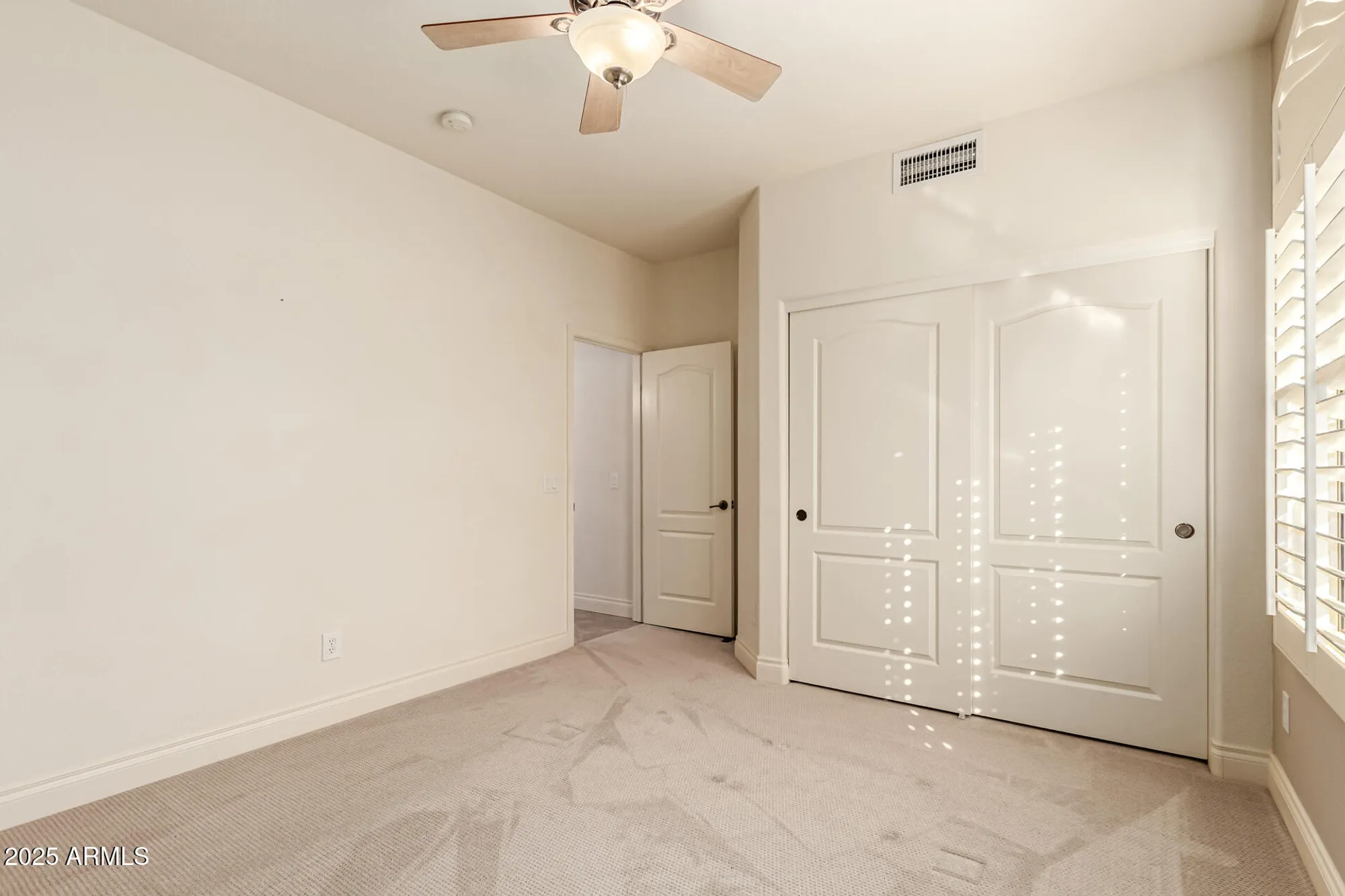 Property Slideshow image 28 of 39 | 18359 n linkletter ln, Surprise, AZ, 85374