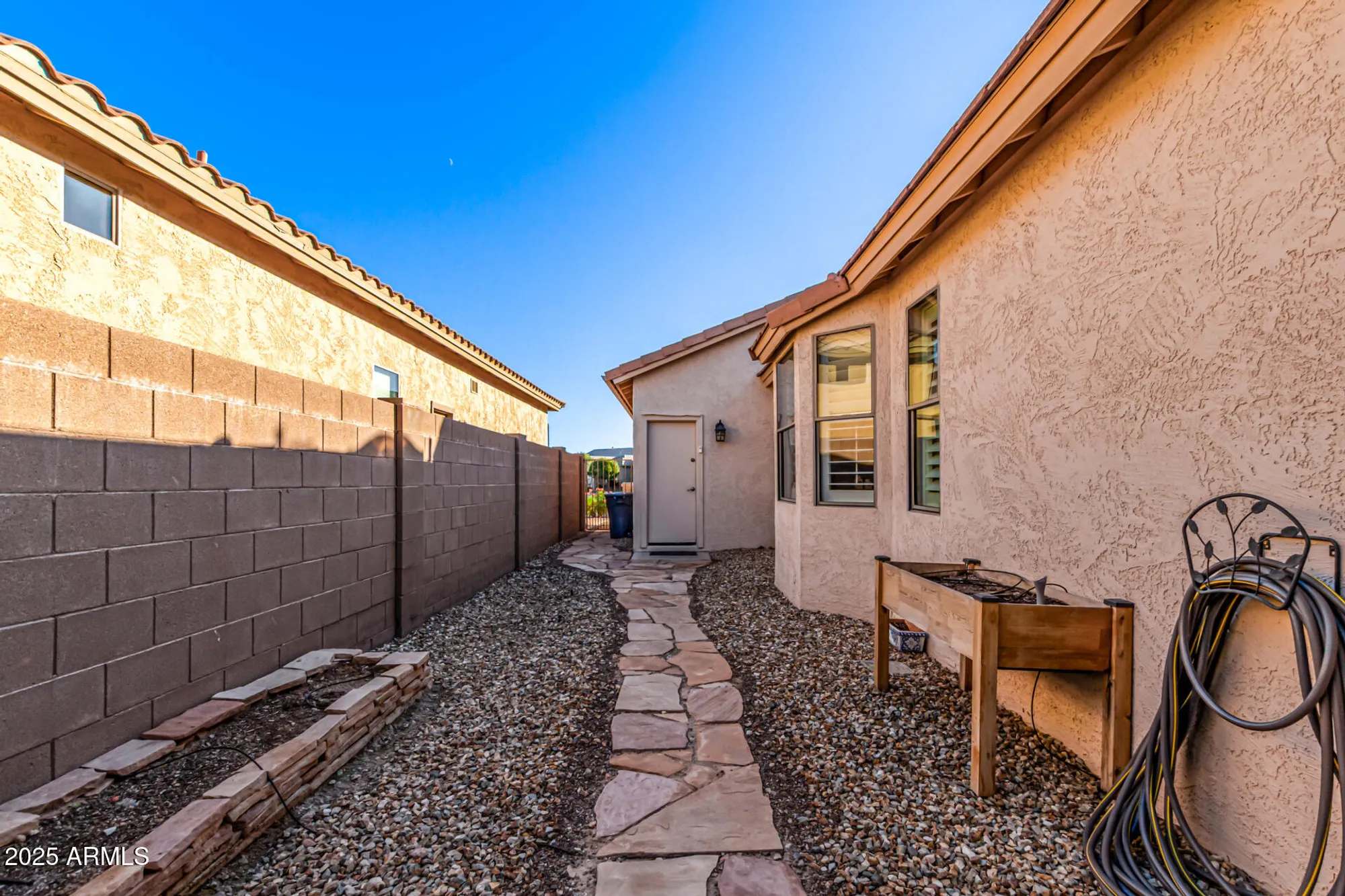 Property Slideshow image 34 of 39 | 18359 n linkletter ln, Surprise, AZ, 85374