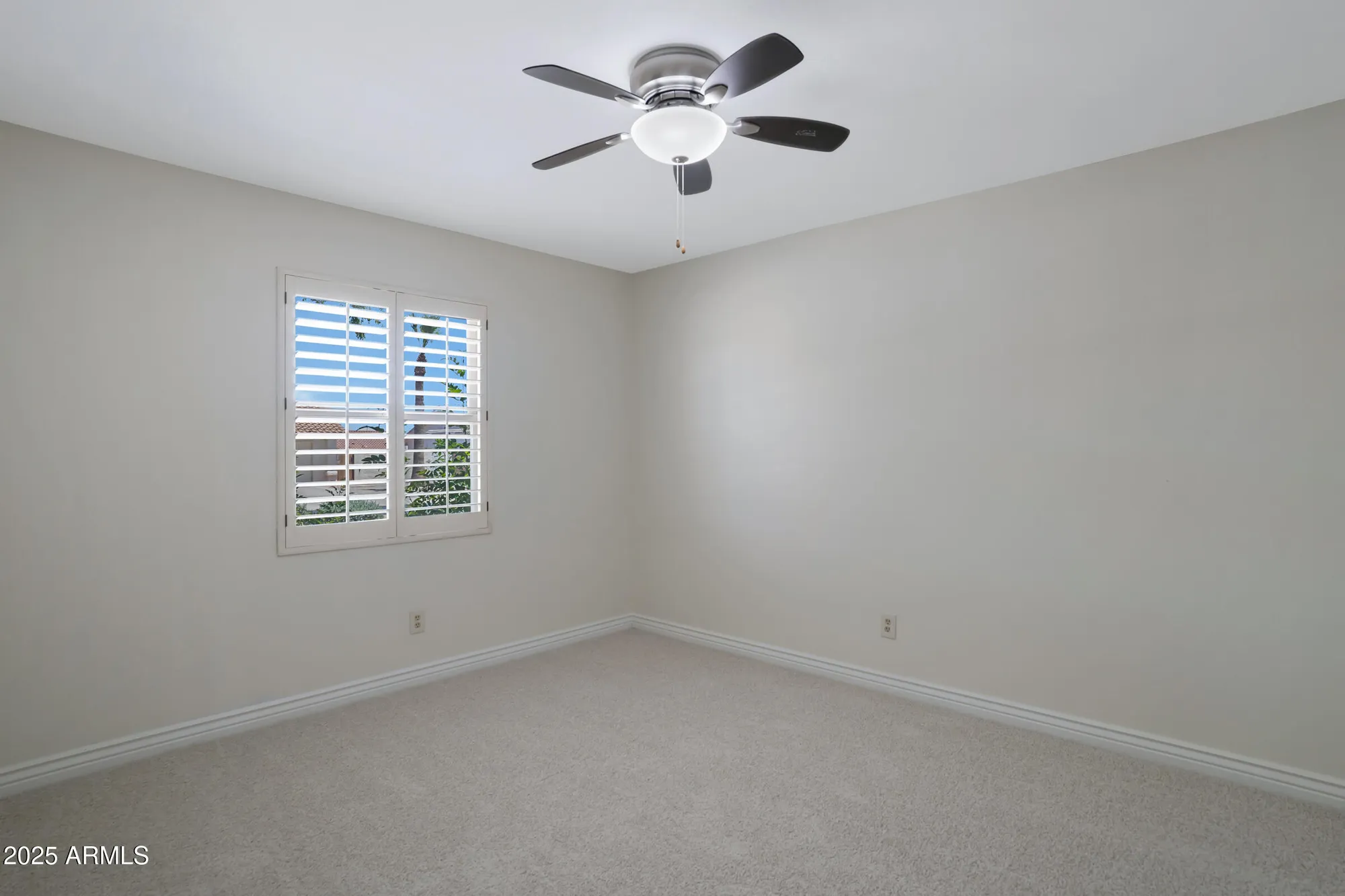 Property Slideshow image 24 of 32 | 13010 s 42nd st, Phoenix, AZ, 85044