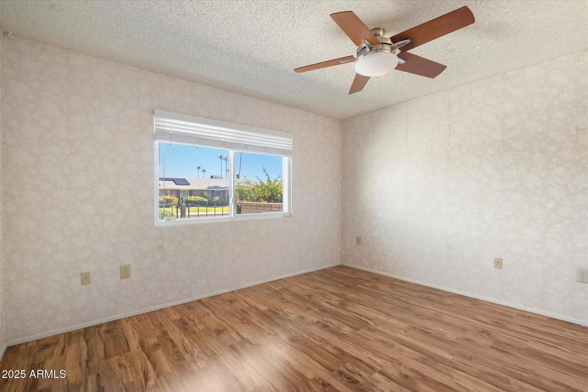 Property Slideshow image 7 of 25 | 10303 w bright angel cir, Sun City, AZ, 85351