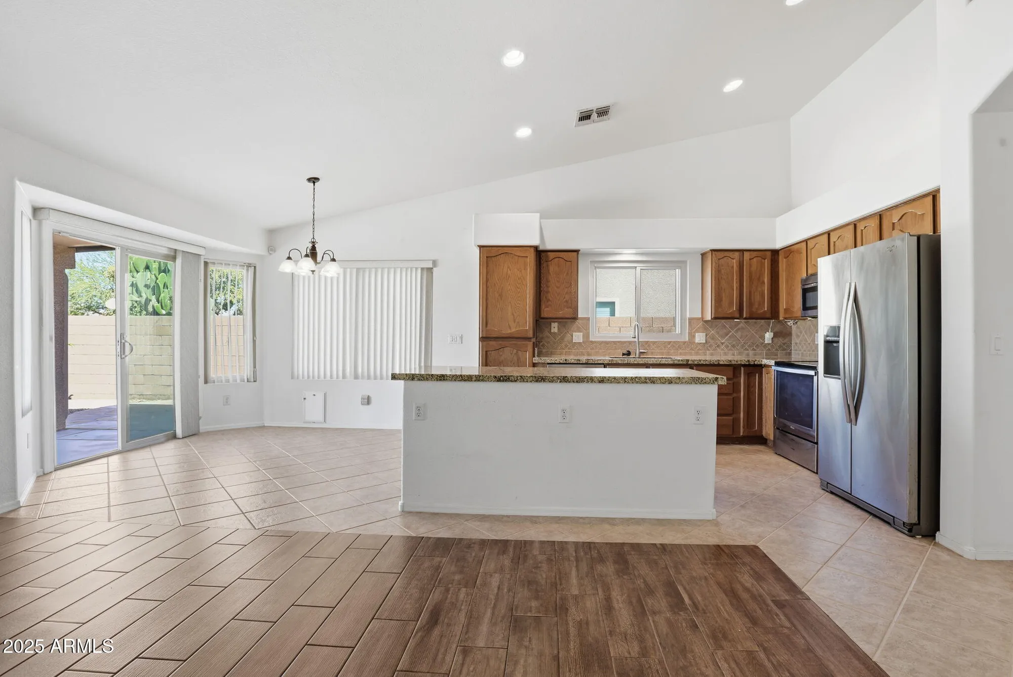 Property Slideshow image 10 of 43 | 10914 w cimarron dr, Peoria, AZ, 85373