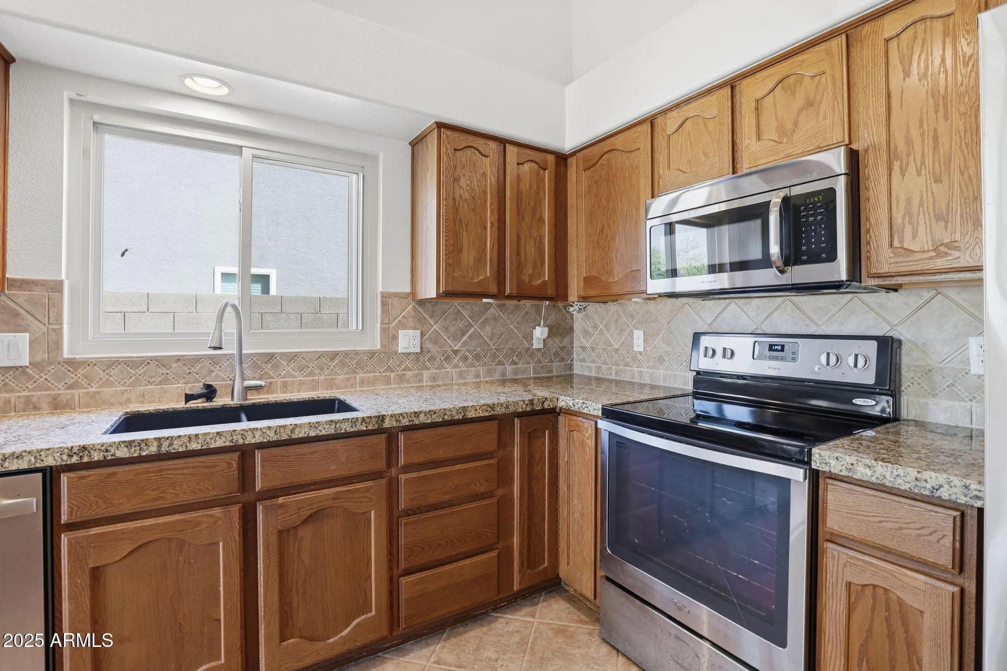 Property Slideshow image 11 of 43 | 10914 w cimarron dr, Peoria, AZ, 85373