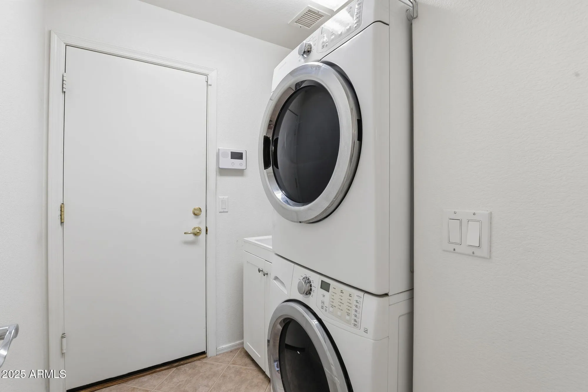 Property Slideshow image 21 of 43 | 10914 w cimarron dr, Peoria, AZ, 85373