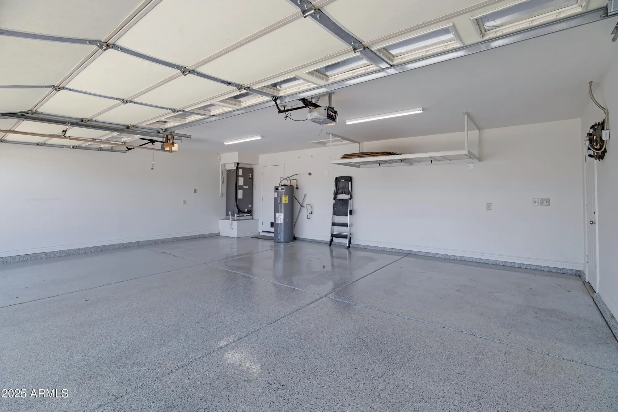 Property Slideshow image 26 of 32 | 13010 s 42nd st, Phoenix, AZ, 85044