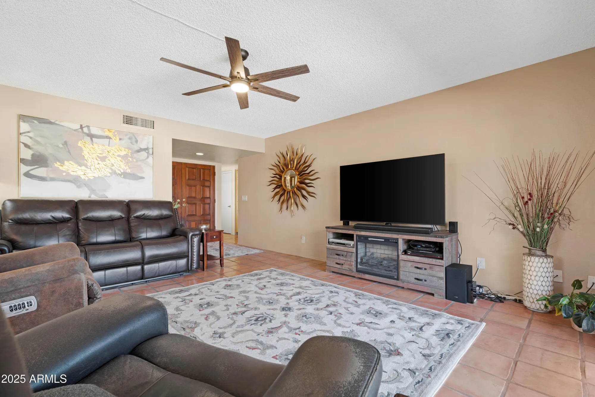 Property Slideshow image 8 of 36 | 10414 e watford way, Sun Lakes, AZ, 85248