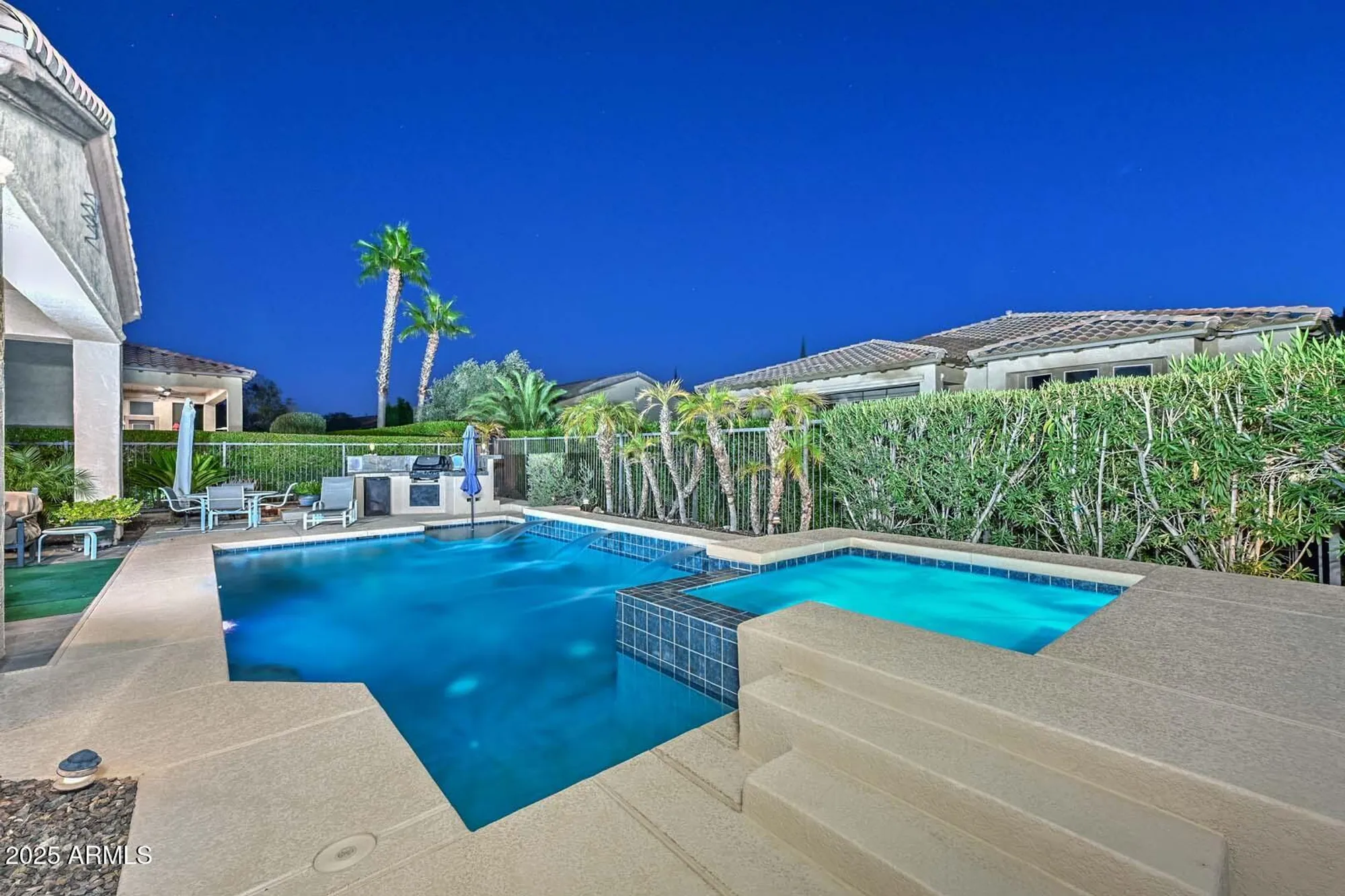 Property Slideshow image 12 of 44 | 12477 w fetlock trl, Peoria, AZ, 85383