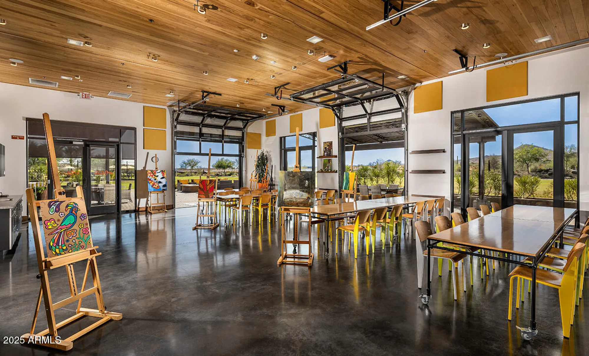 Property Slideshow image 37 of 44 | 12477 w fetlock trl, Peoria, AZ, 85383