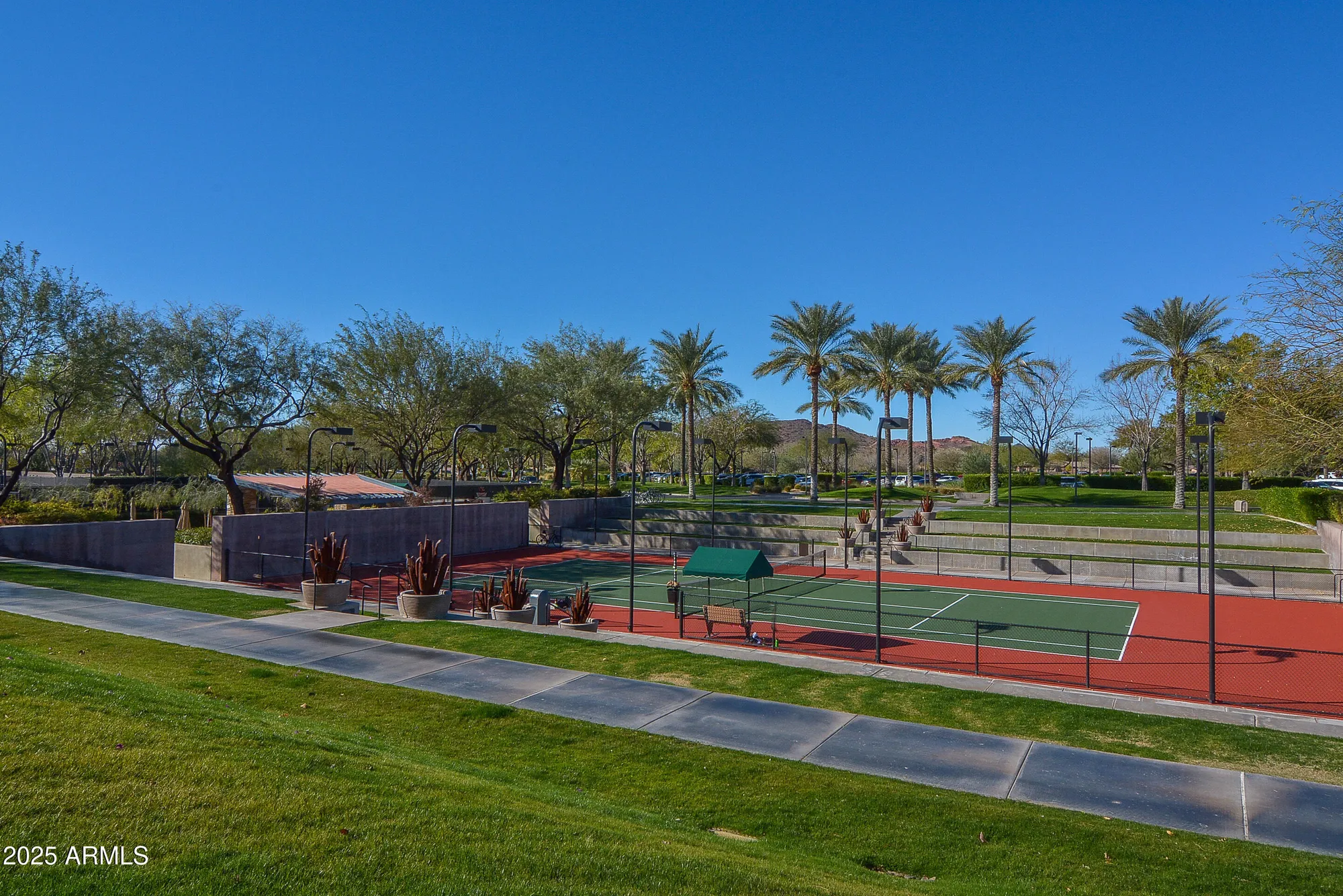 Property Slideshow image 31 of 44 | 12477 w fetlock trl, Peoria, AZ, 85383