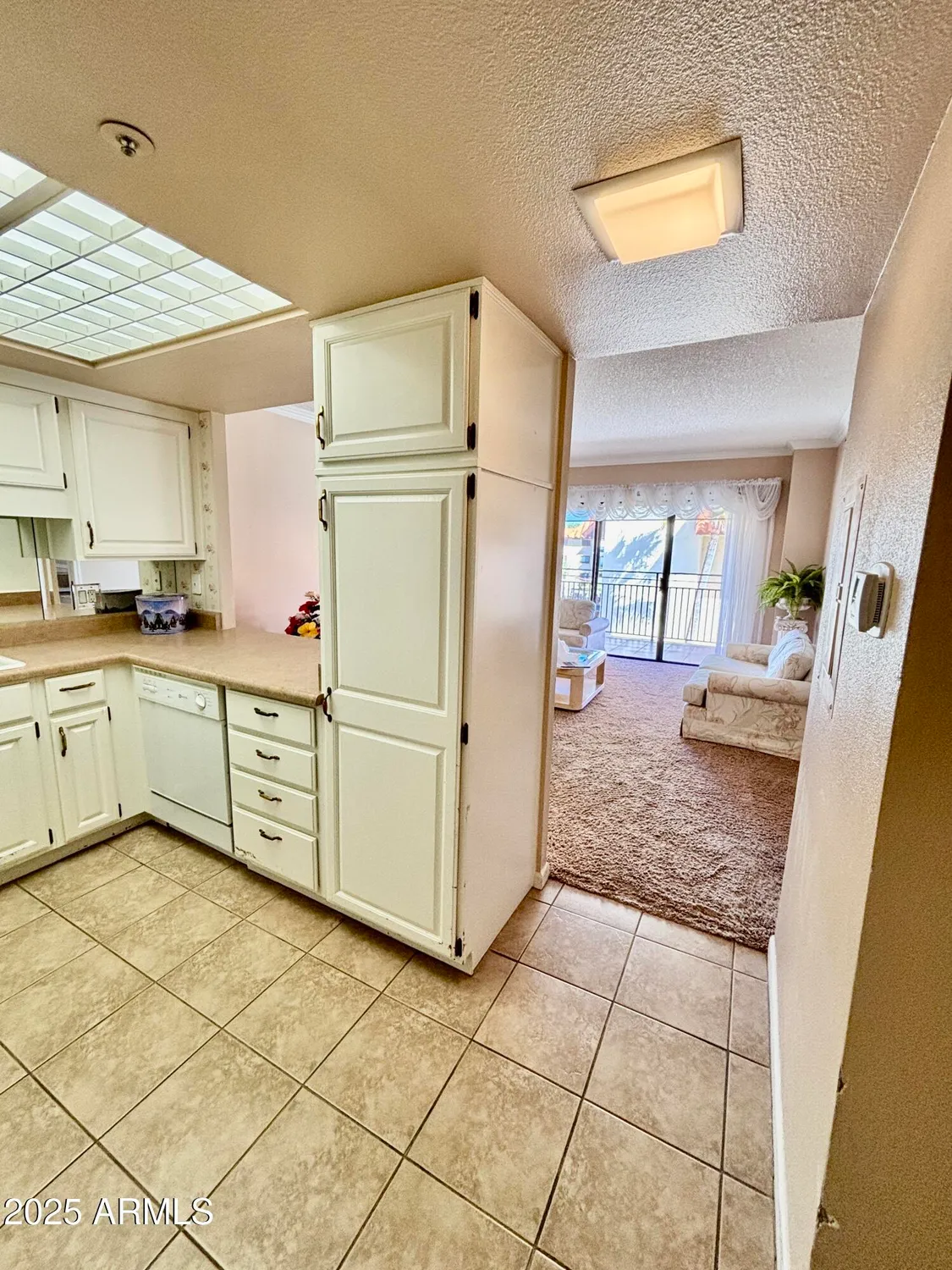 Property Slideshow image 7 of 14 | 10330 w thunderbird blvd apt a338, Sun City, AZ, 85351