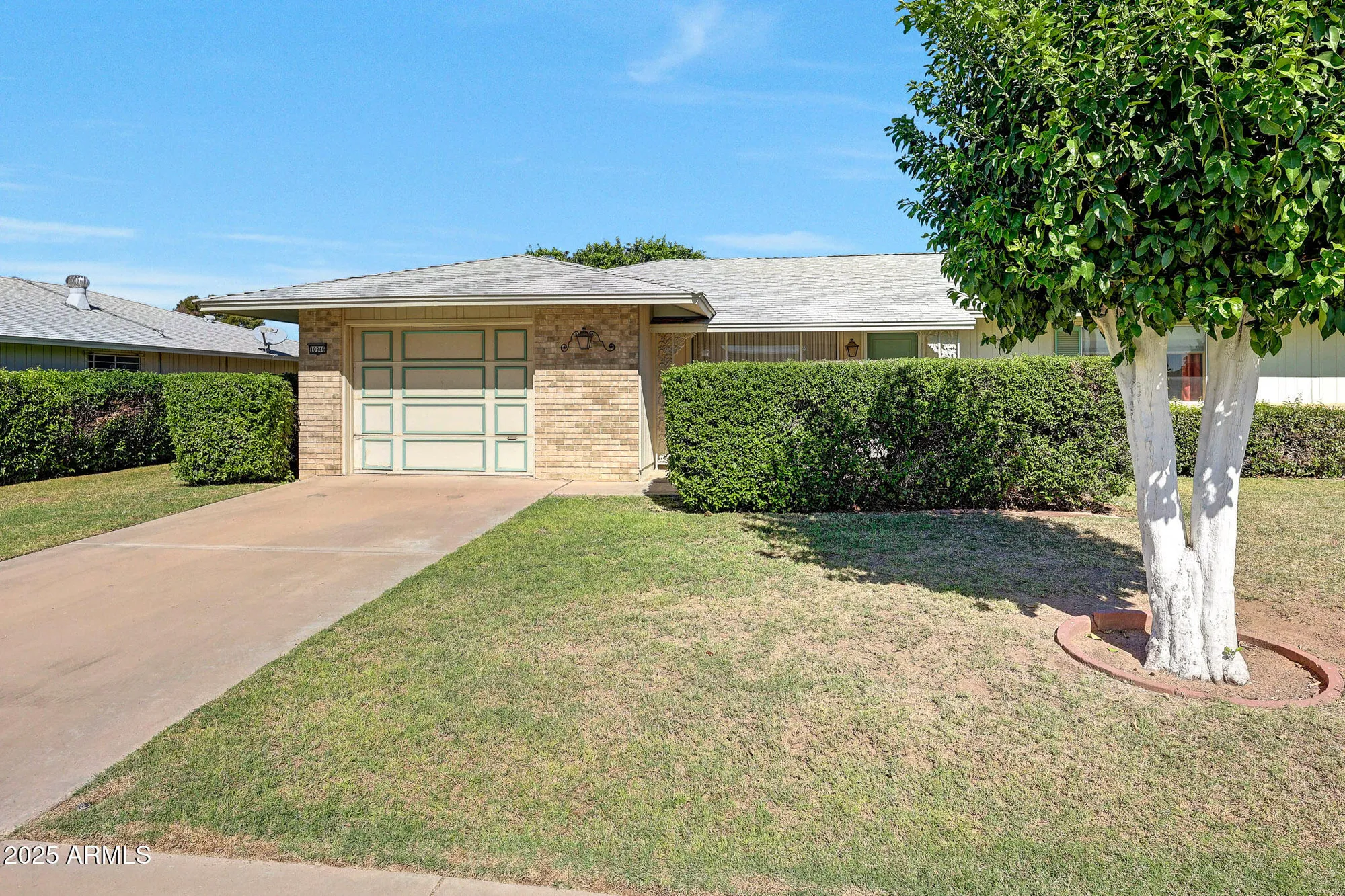 Property Slideshow image 9 of 34 | 10946 w caron dr, Sun City, AZ, 85351