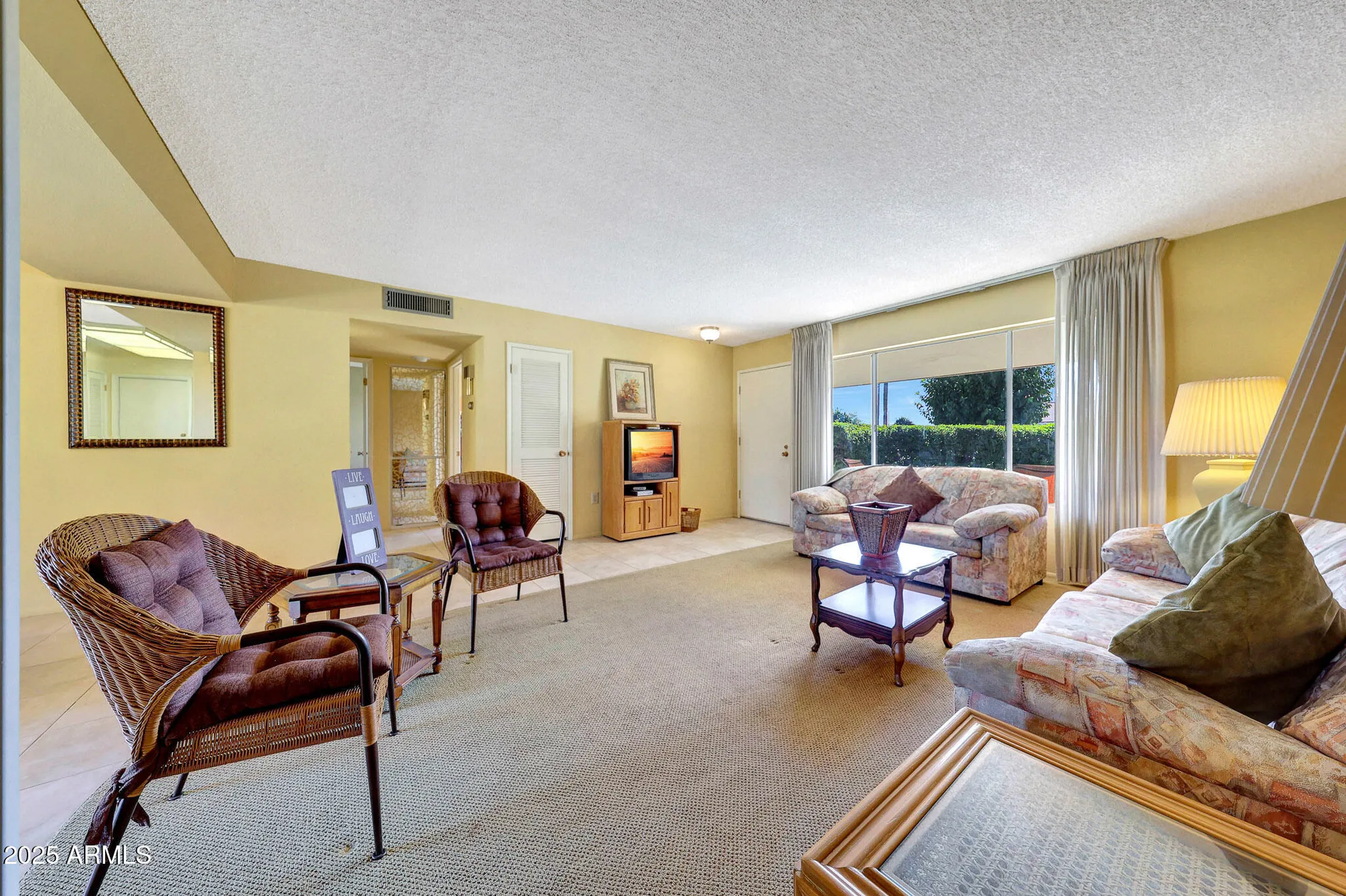Property Slideshow image 14 of 34 | 10946 w caron dr, Sun City, AZ, 85351