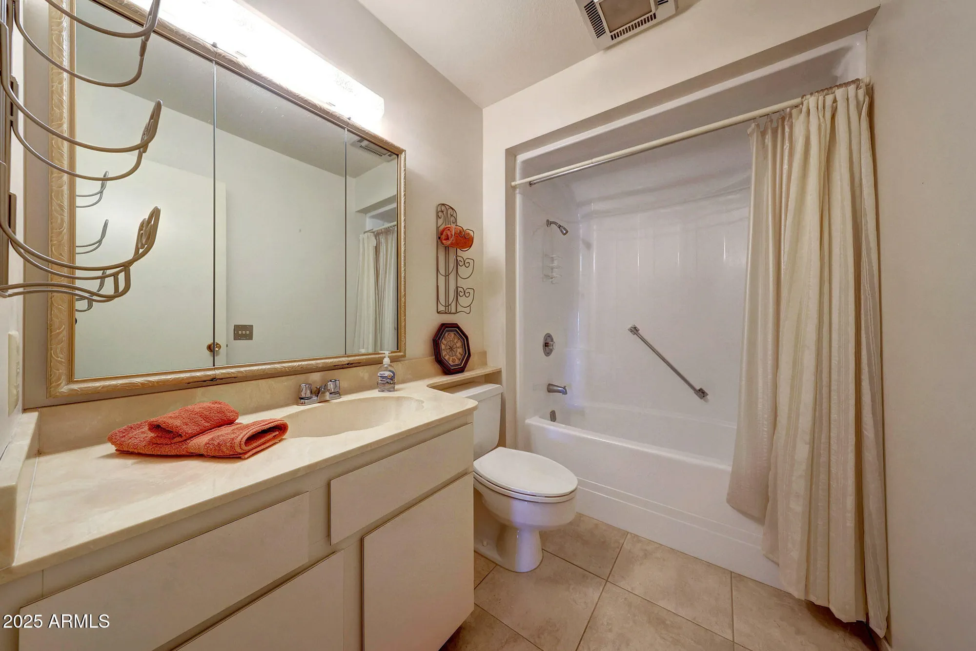 Property Slideshow image 24 of 34 | 10946 w caron dr, Sun City, AZ, 85351