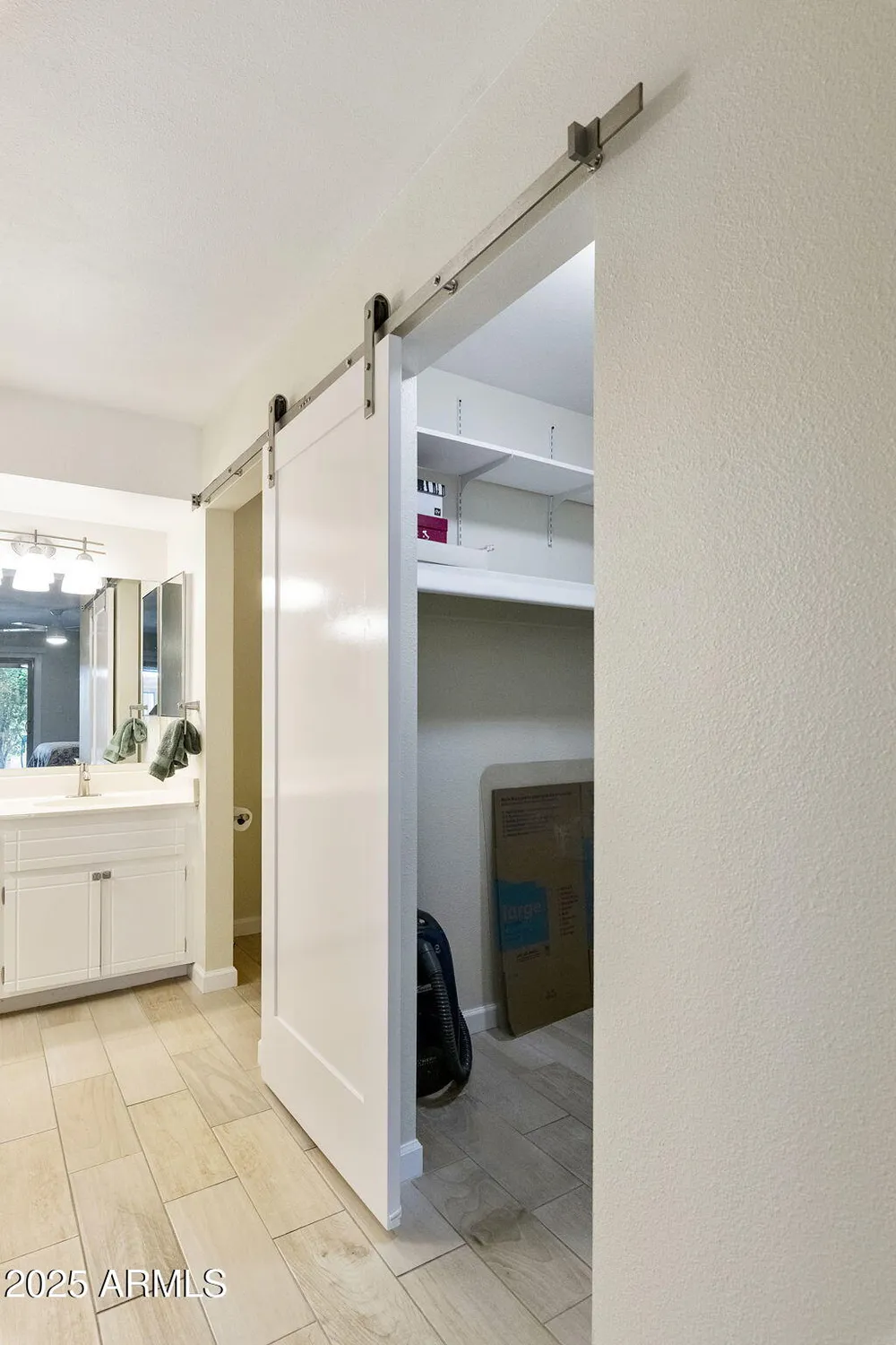 Property Slideshow image 17 of 42 | 524 s palo verde way, Mesa, AZ, 85208